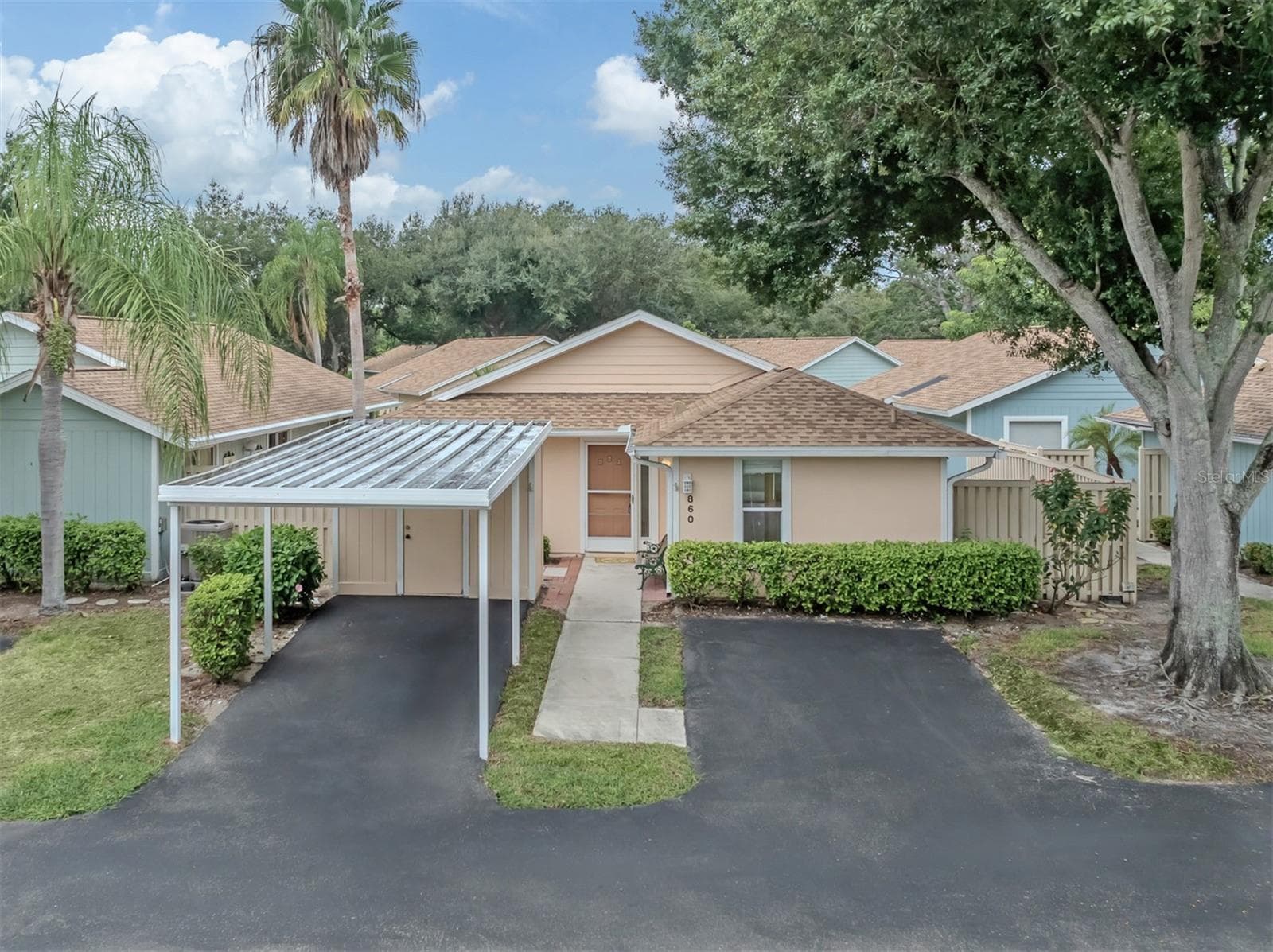 860 CHATHAM DR #860