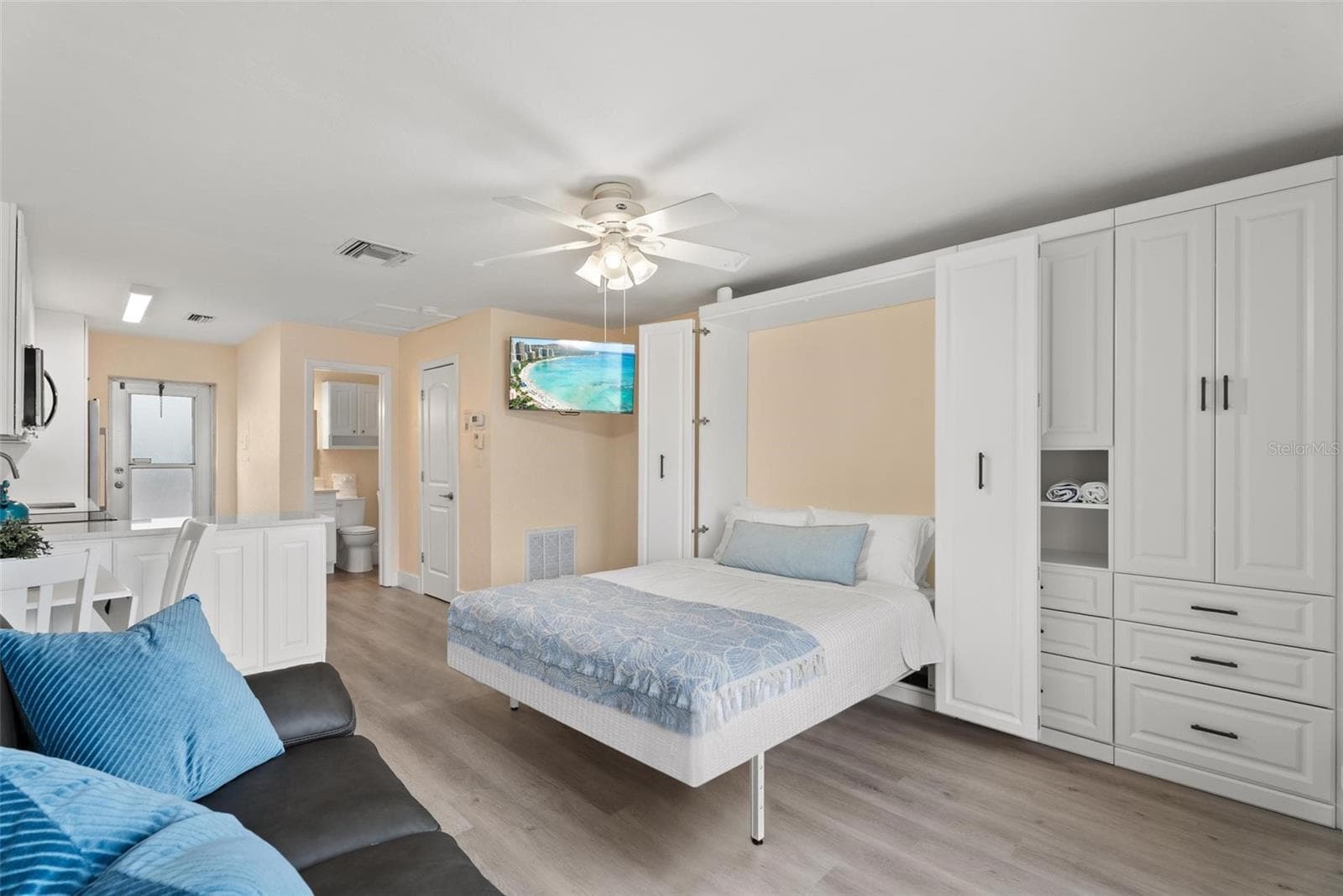 Condominium at 5830 MIDNIGHT PASS RD #8, SARASOTA, photo 12 of 33