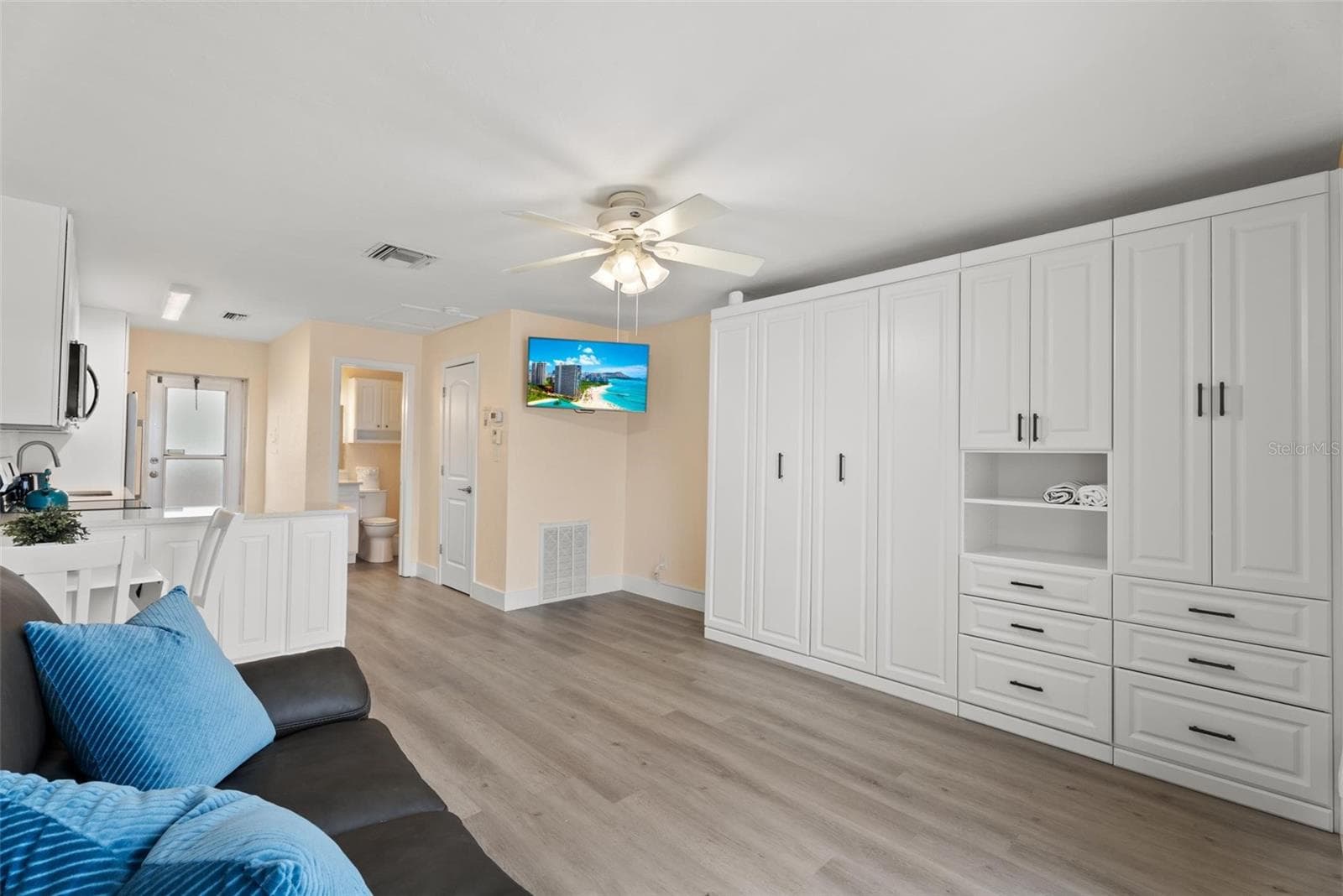 Condominium at 5830 MIDNIGHT PASS RD #8, SARASOTA, photo 16 of 33