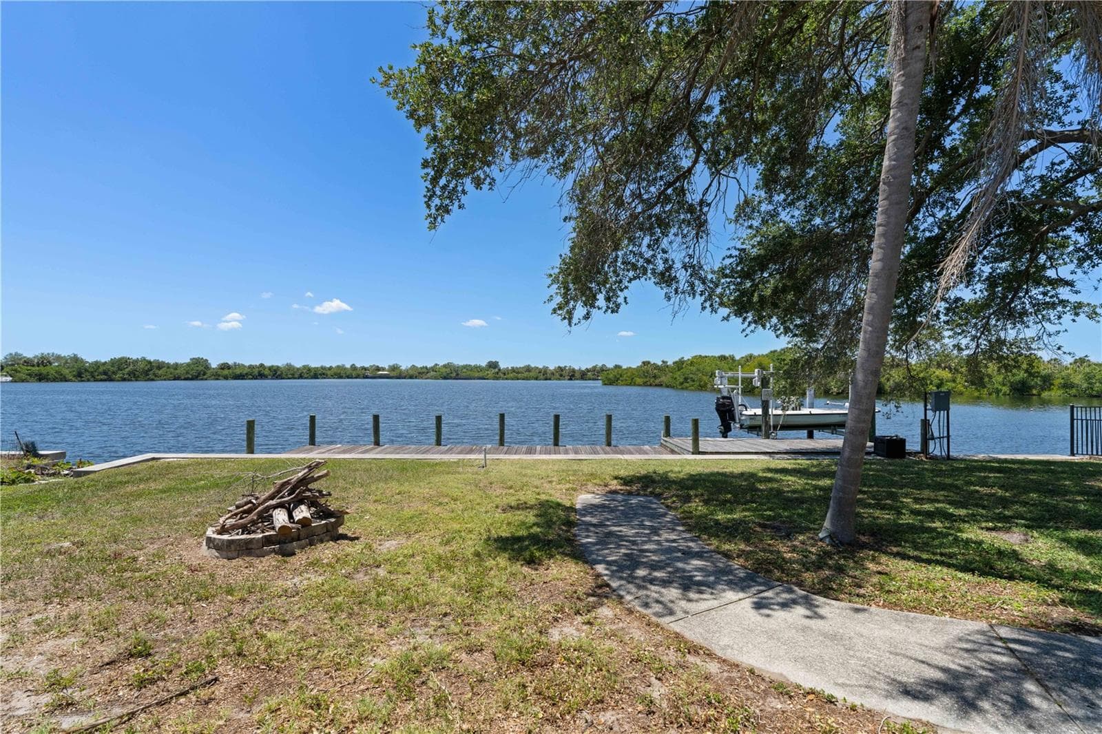 Single Family Residence at 174 SPRING LAKE BLVD NW, PORT CHARLOTTE, photo 4 of 66