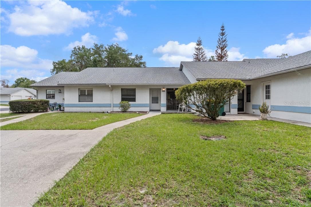 Single Family Residence at 1304 Siesta TER, INVERNESS FL 34450, photo 4 of 47