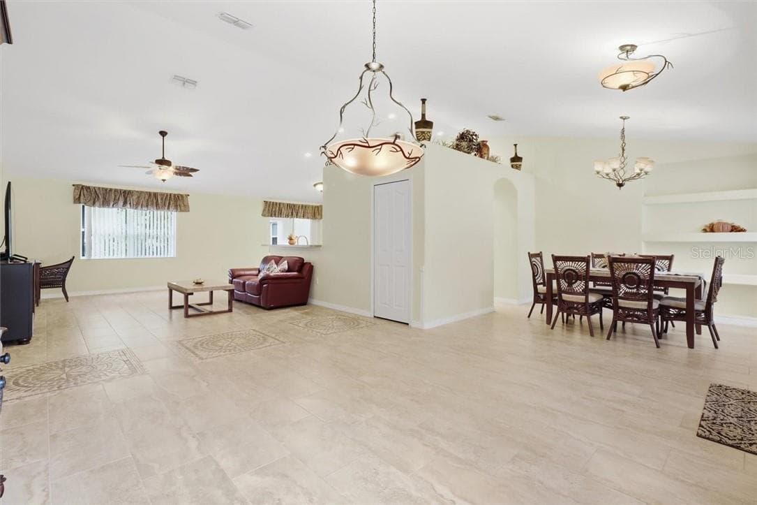 Single Family Residence at 6 Dianthus CT, HOMOSASSA FL 34446, Homosassa, photo 12 of 48