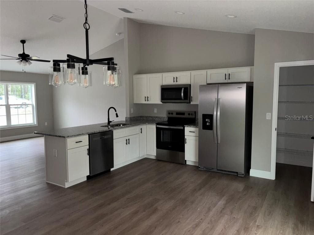 Single Family Residence at 830 W Hemlock DR, DUNNELLON FL 34434, Dunnellon, photo 12 of 28