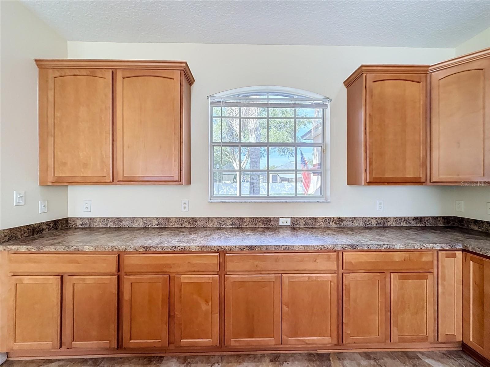 Single Family Residence at 36310 CAVALIER, GRAND ISLAND, photo 16 of 63