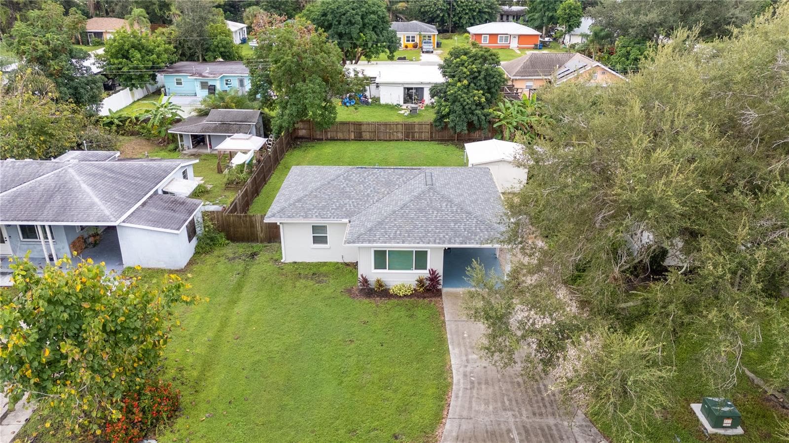 Single Family Residence at 3314 NEW ENGLAND ST, SARASOTA, photo 2 of 43