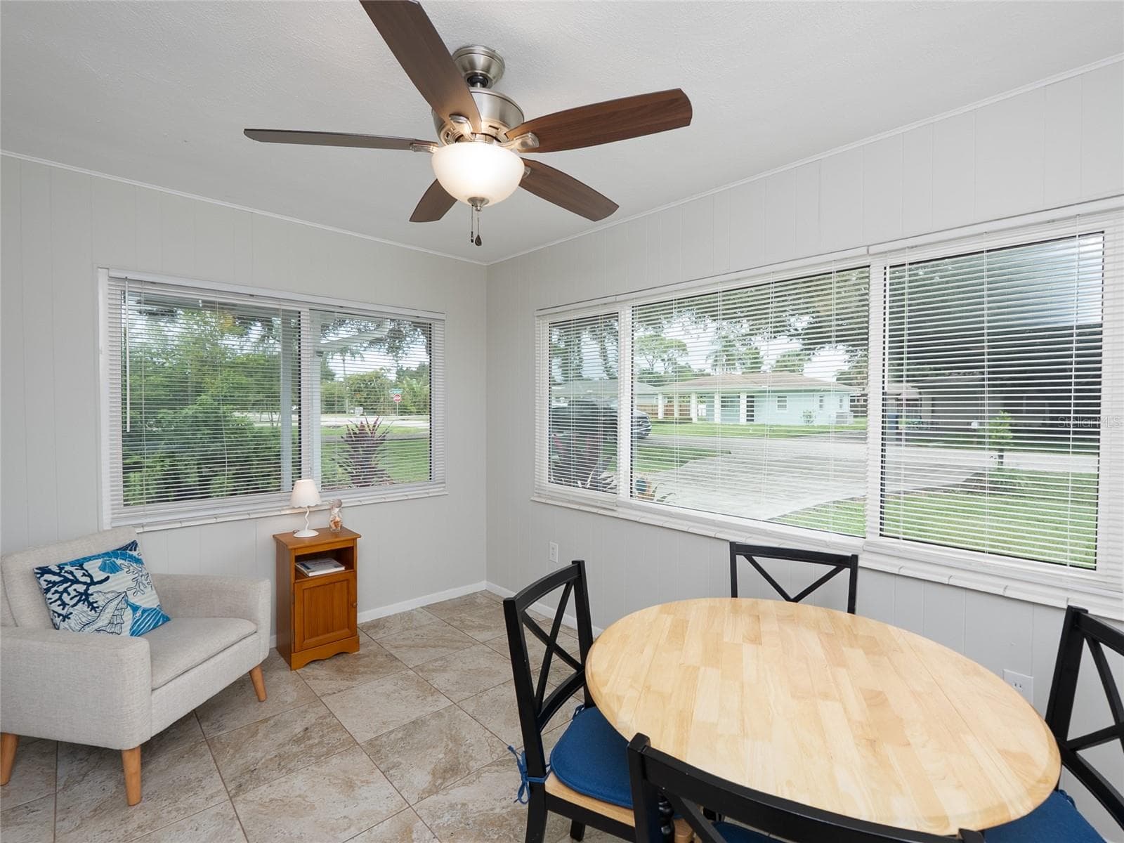 Dining Room with Sitting Area - 3314 NEW ENGLAND ST, SARASOTA