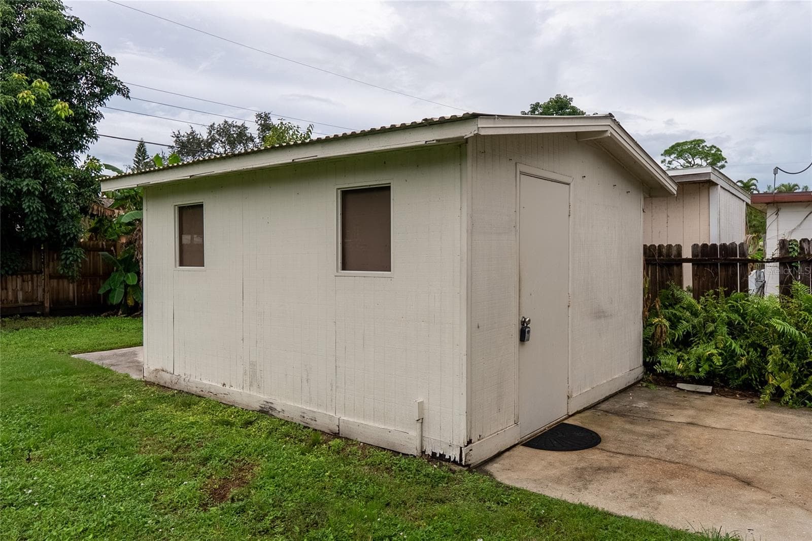 Single Family Residence at 3314 NEW ENGLAND ST, SARASOTA, photo 33 of 43