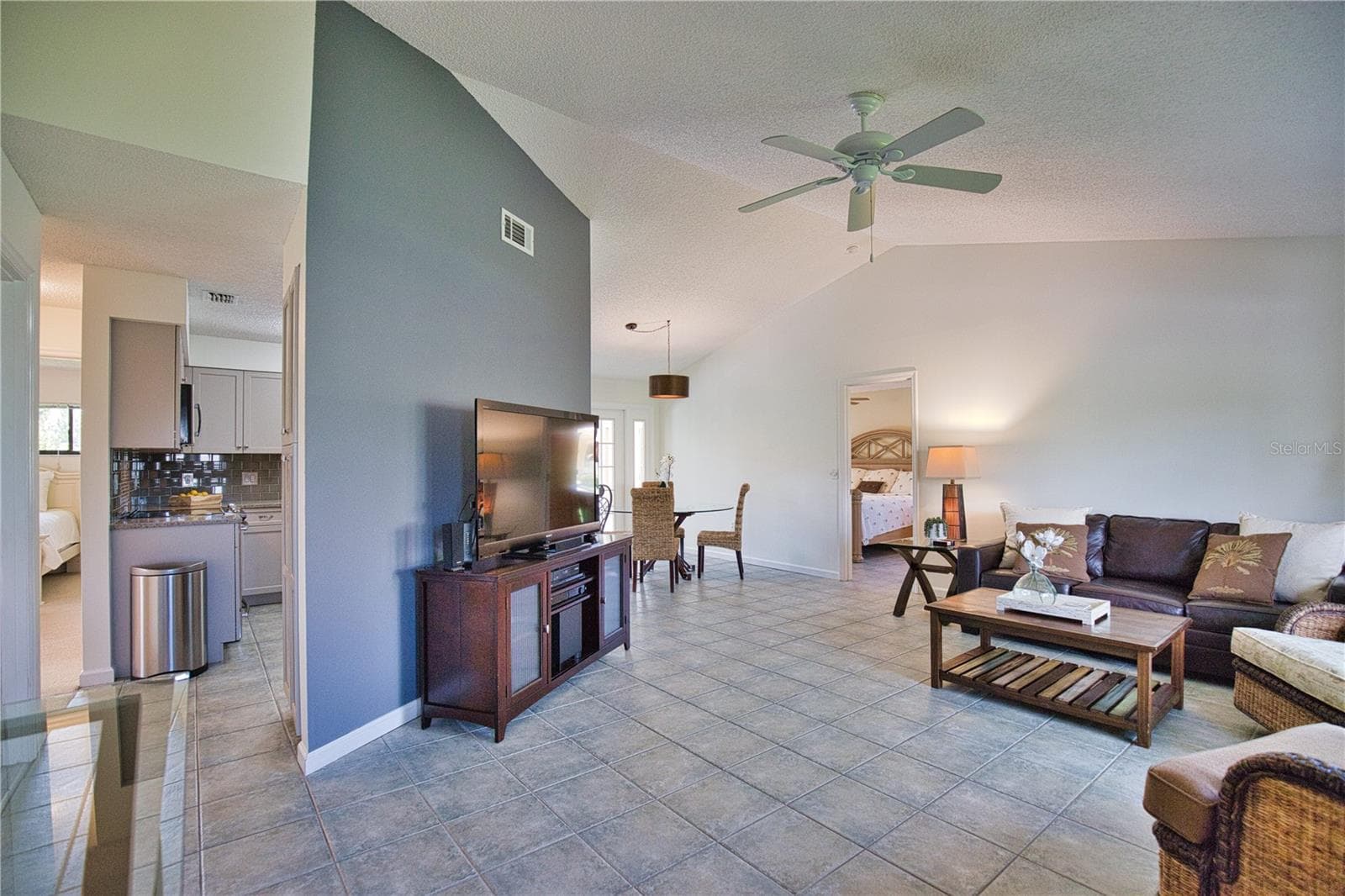 Single Family Residence at 32 INLETS BLVD #32, NOKOMIS, photo 4 of 42