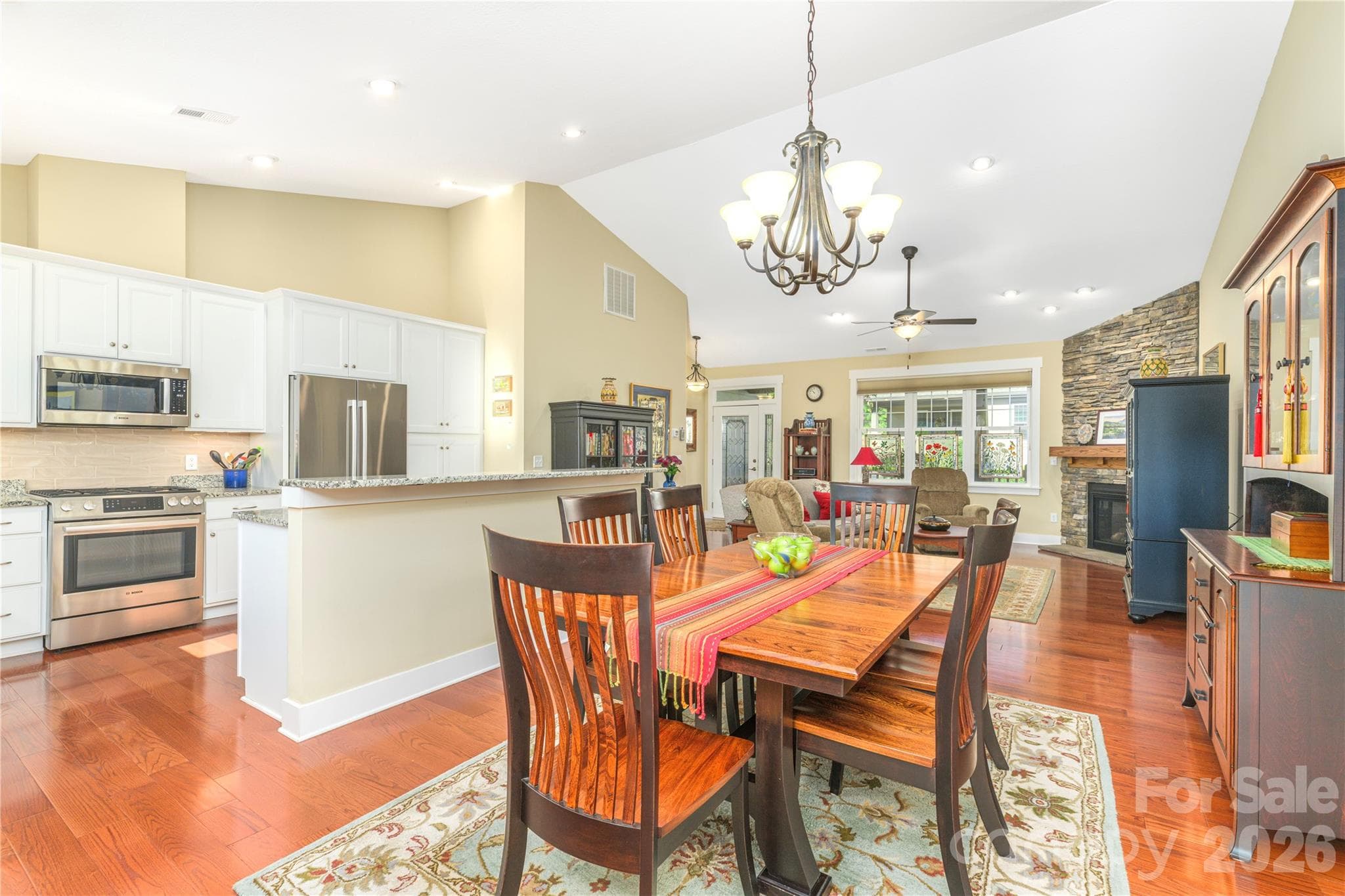 Single Family Residence at 3 Bungalow Way, Asheville, photo 12 of 47