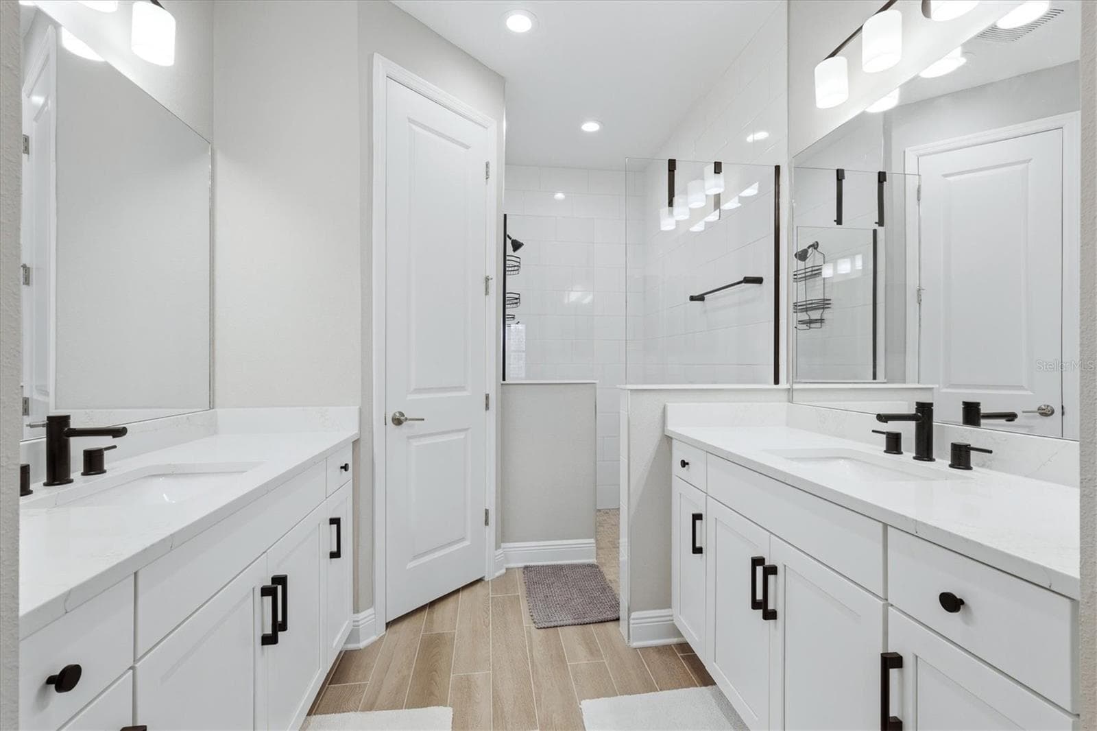 Primary Bathroom - 2321 BLUE MAHOE LN, SARASOTA