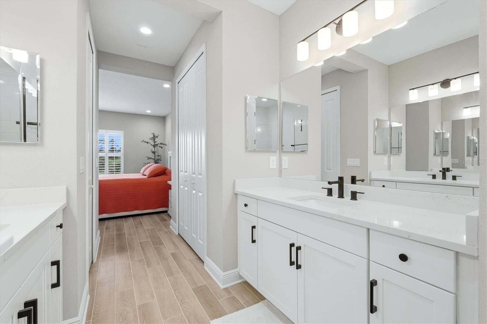 Primary Bathroom - 2321 BLUE MAHOE LN, SARASOTA