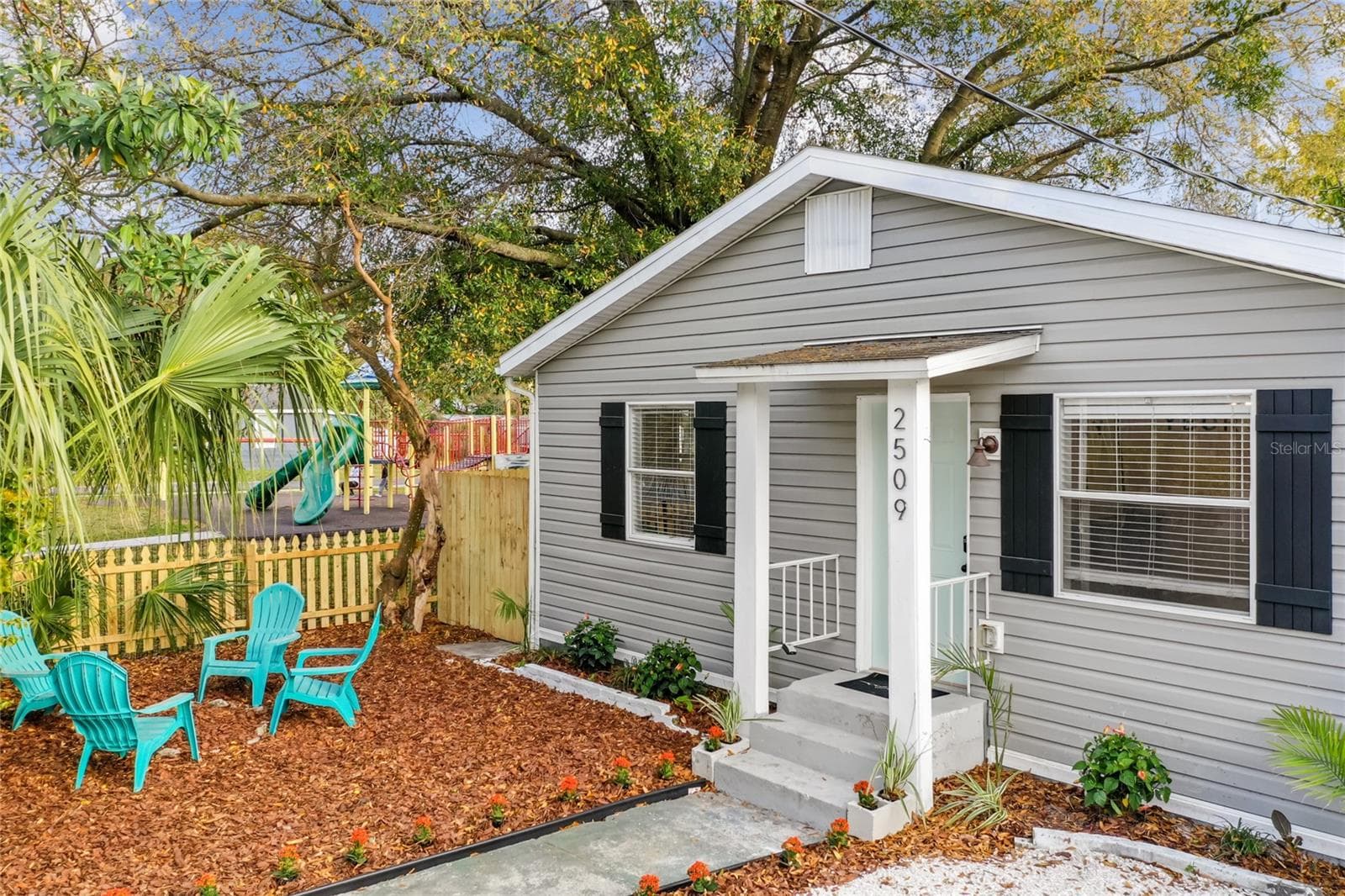 Single Family Residence at 2509 E 12TH AVE, TAMPA, photo 3 of 33
