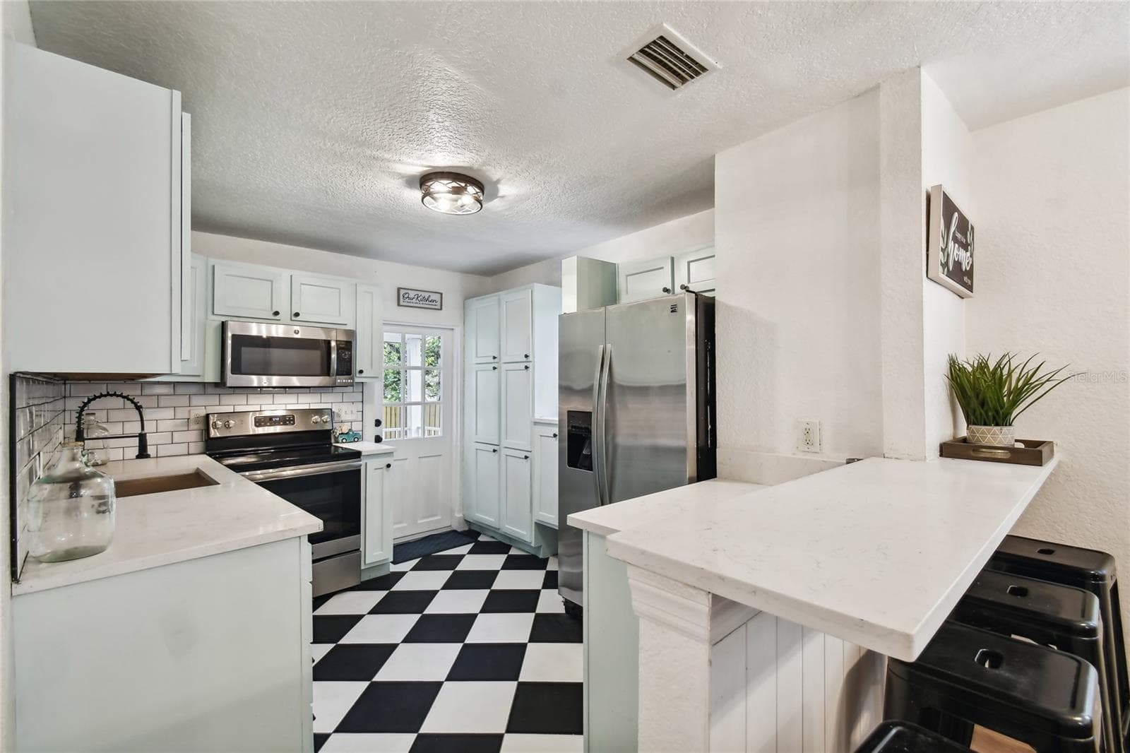Single Family Residence at 2509 E 12TH AVE, TAMPA, photo 14 of 33