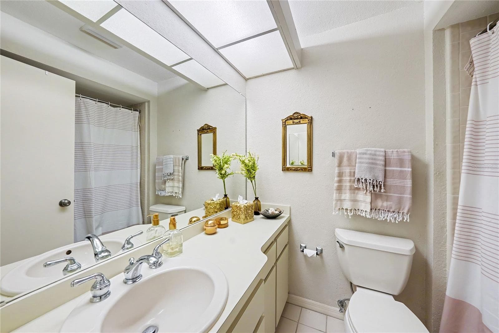 Second Bathroom - 203 LOS PRADOS DR #1322, SAFETY HARBOR