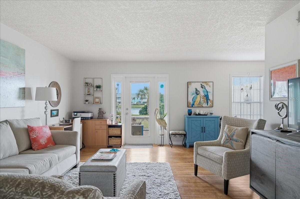 Condominium at 111 SEAHORSE DR SE #B, ST PETERSBURG, photo 5 of 63