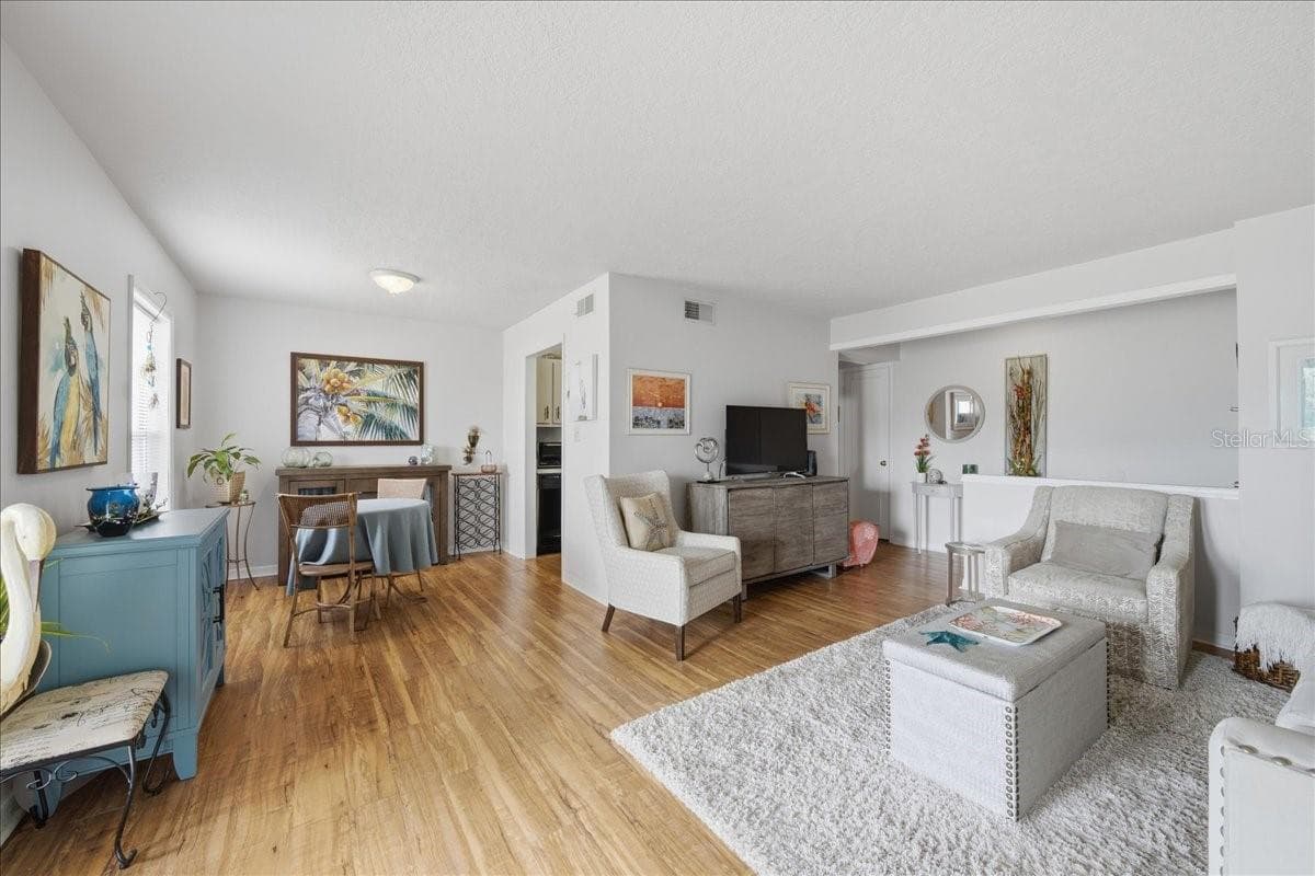 Condominium at 111 SEAHORSE DR SE #B, ST PETERSBURG, photo 9 of 63