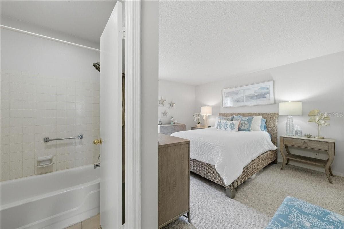 Condominium at 111 SEAHORSE DR SE #B, ST PETERSBURG, photo 26 of 63