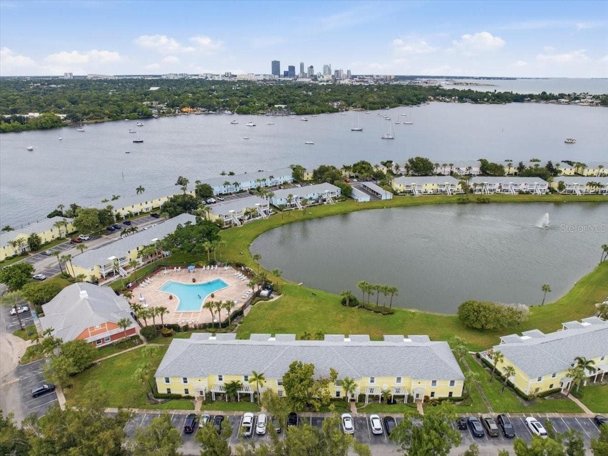 Condominium at 111 SEAHORSE DR SE #B, ST PETERSBURG, photo 53 of 63