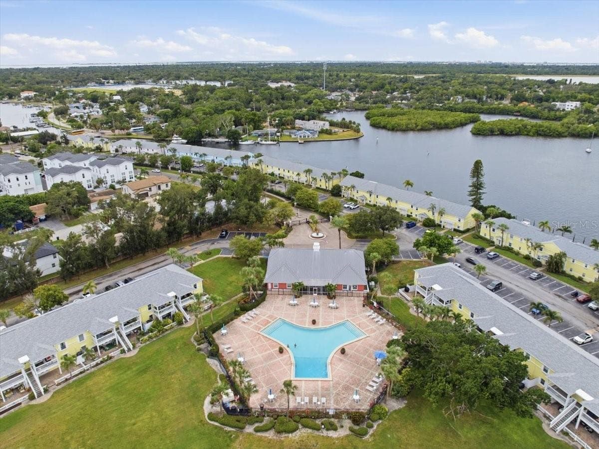 Condominium at 111 SEAHORSE DR SE #B, ST PETERSBURG, photo 59 of 63