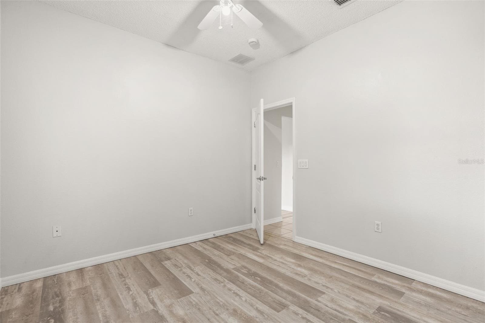 Single Family Residence at 10175 SHADOW CREEK DR, ORLANDO, photo 19 of 25