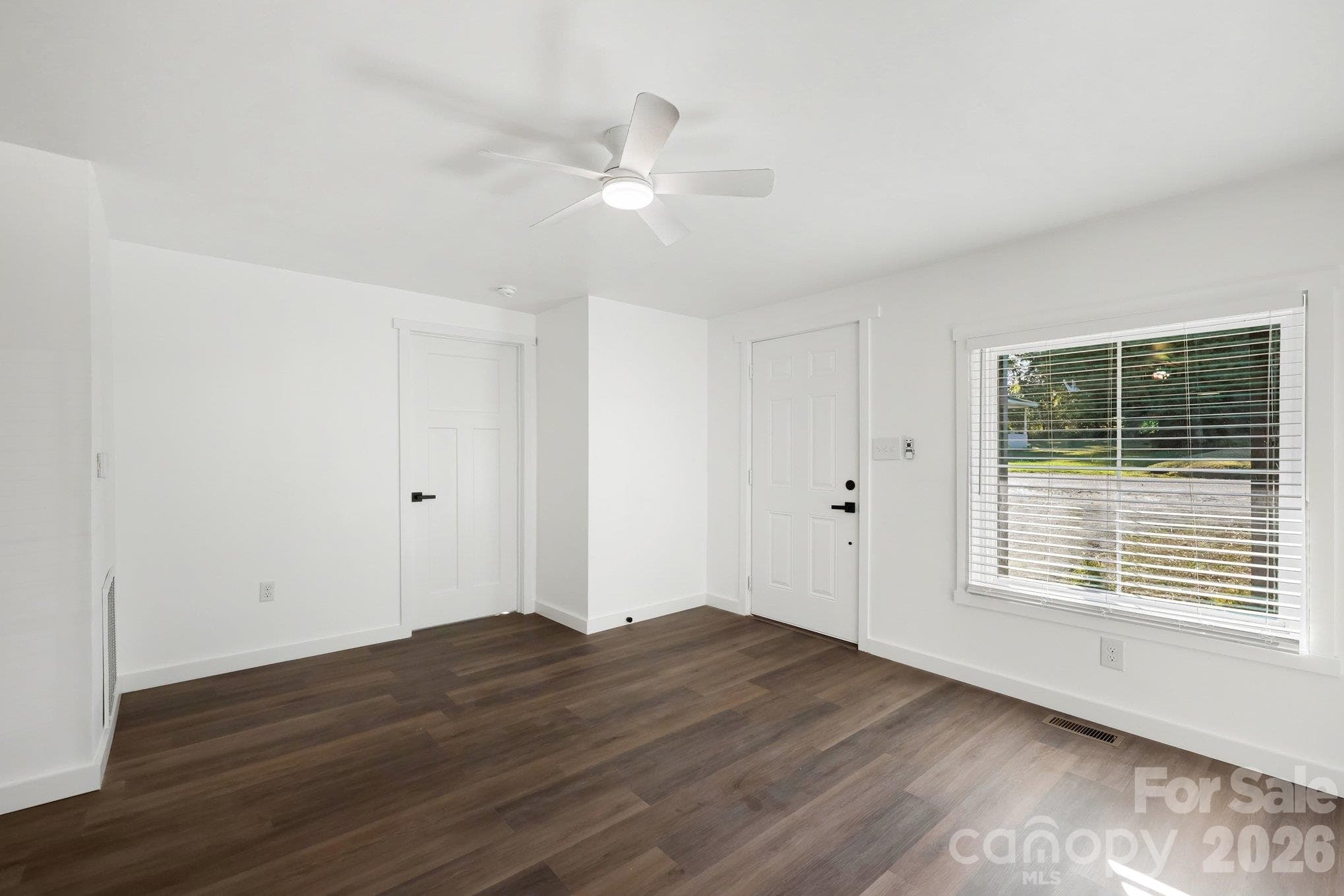 Single Family Residence at 727 Trotter Street, Thomasville, photo 14 of 35