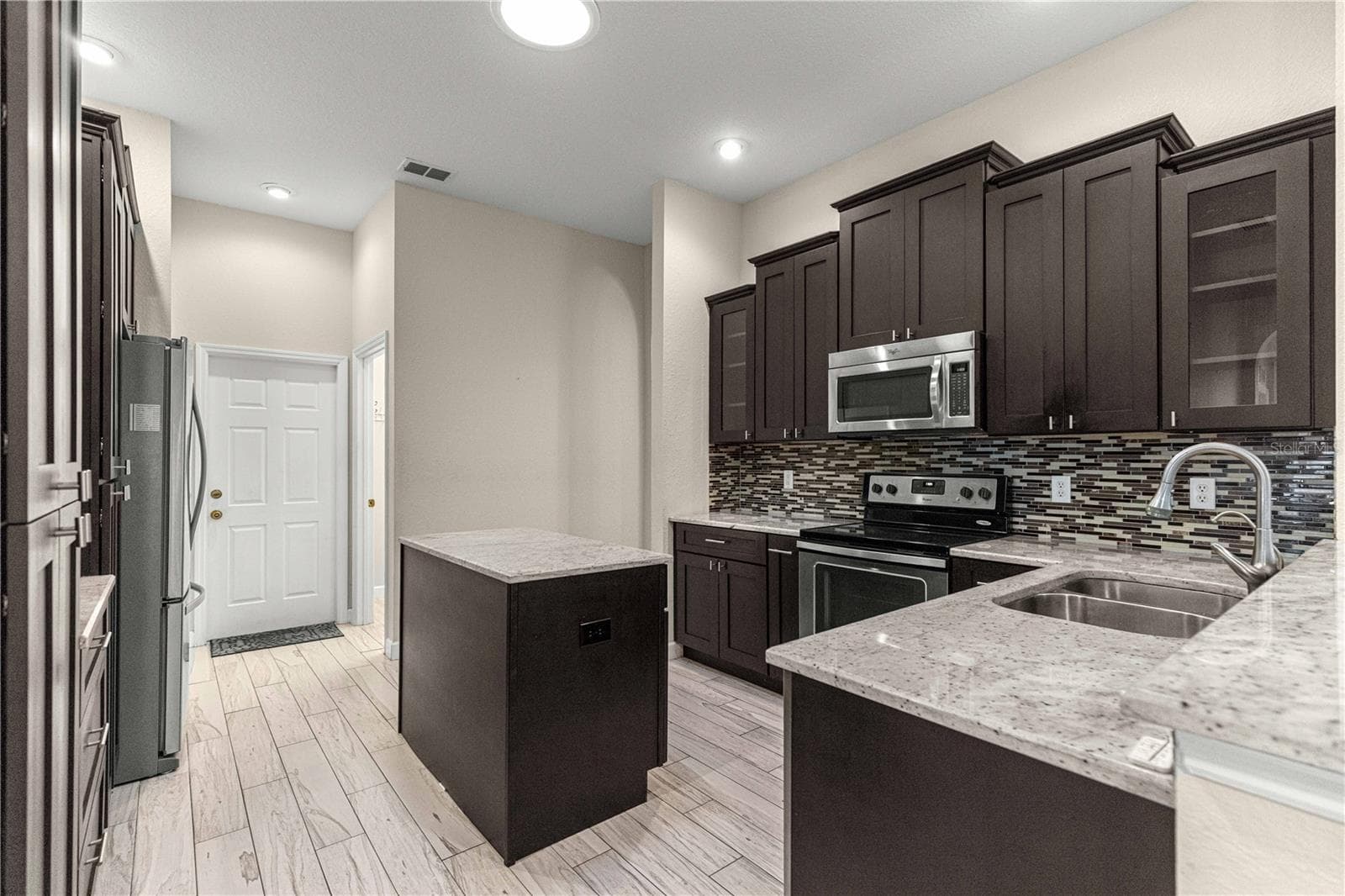 Single Family Residence at 17187 SE 116TH COURT RD, SUMMERFIELD, photo 12 of 53