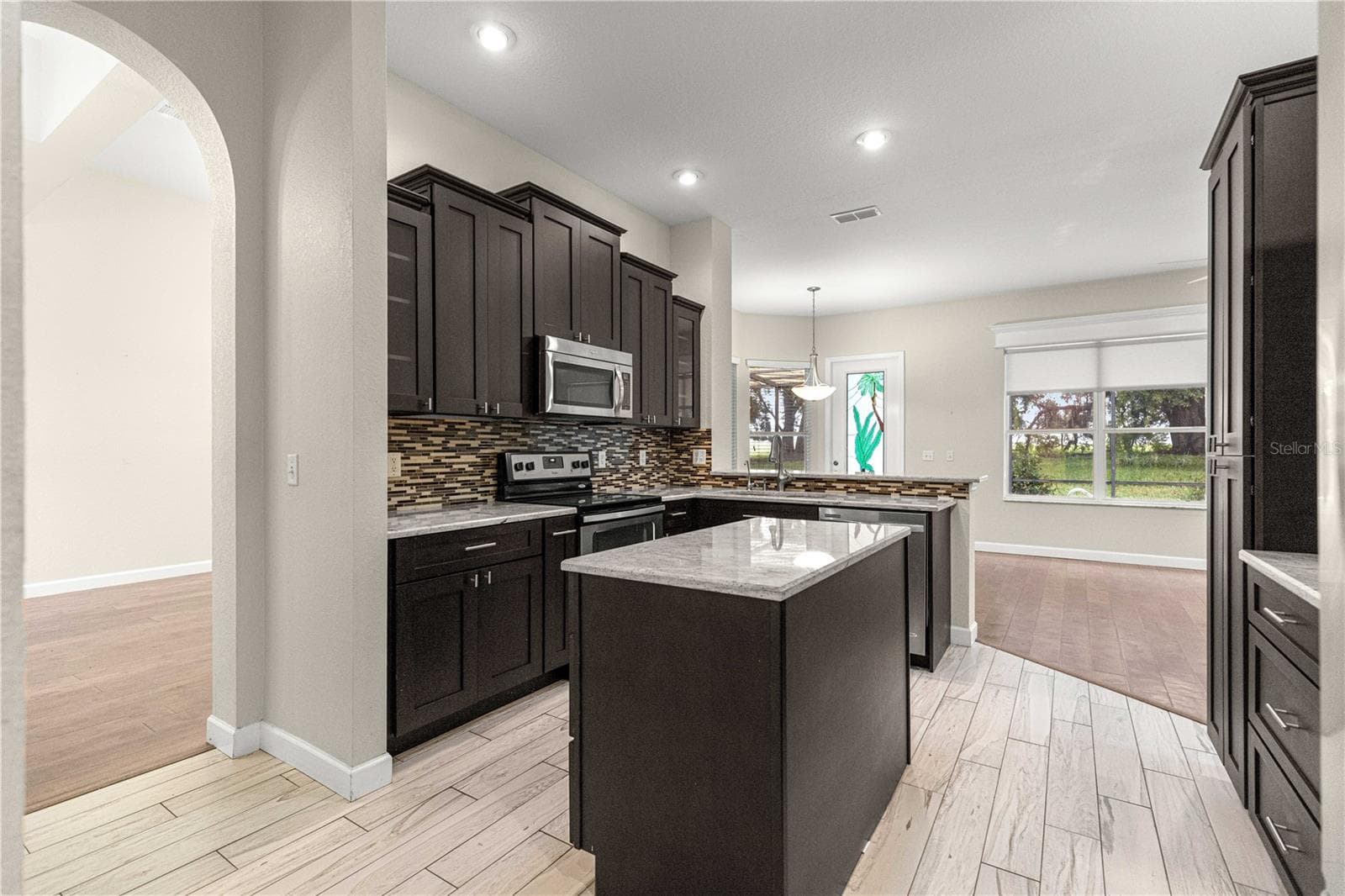 Single Family Residence at 17187 SE 116TH COURT RD, SUMMERFIELD, photo 13 of 53