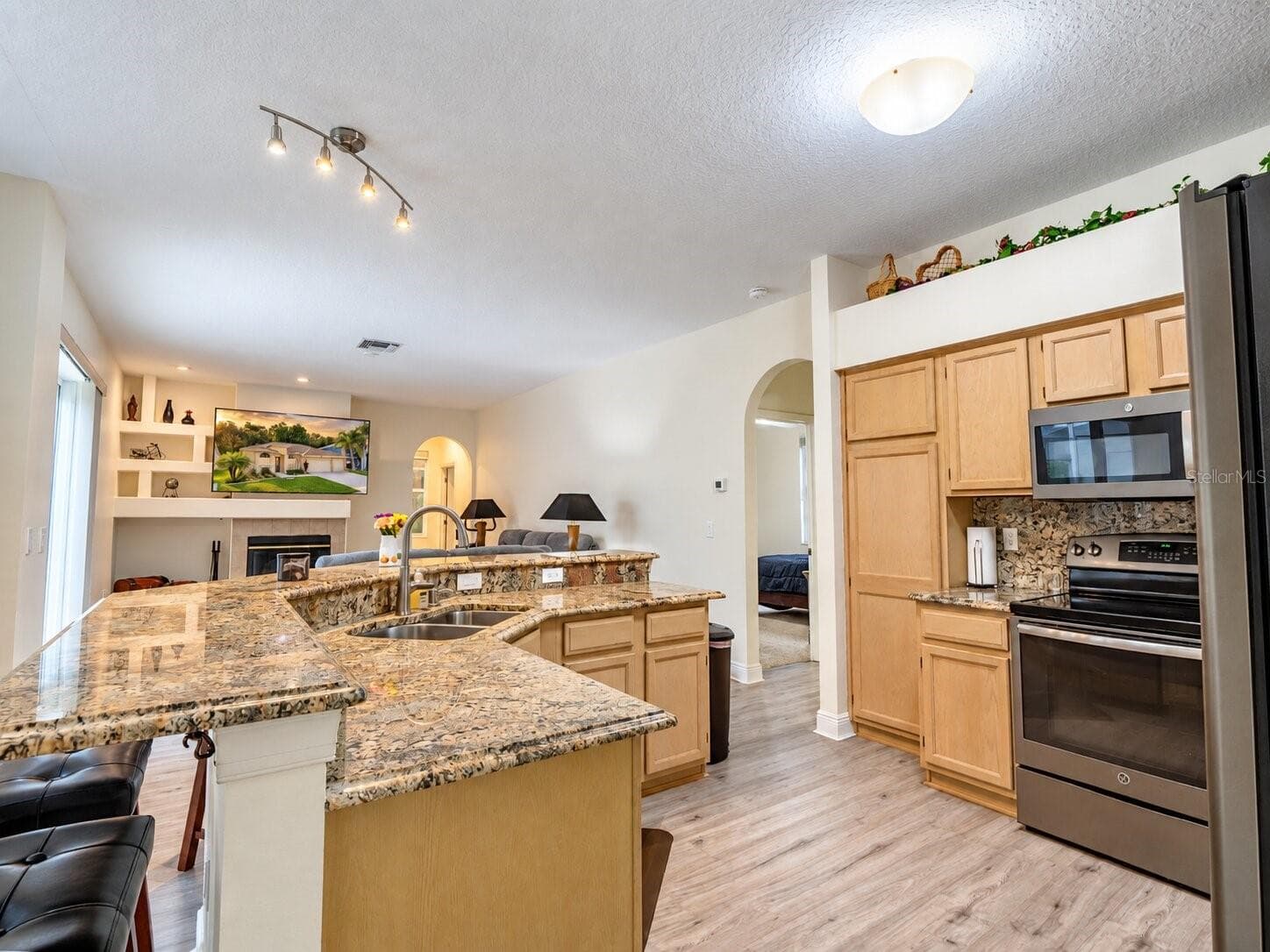 Single Family Residence at 4798 AUGUSTA AVE, OLDSMAR, photo 10 of 56