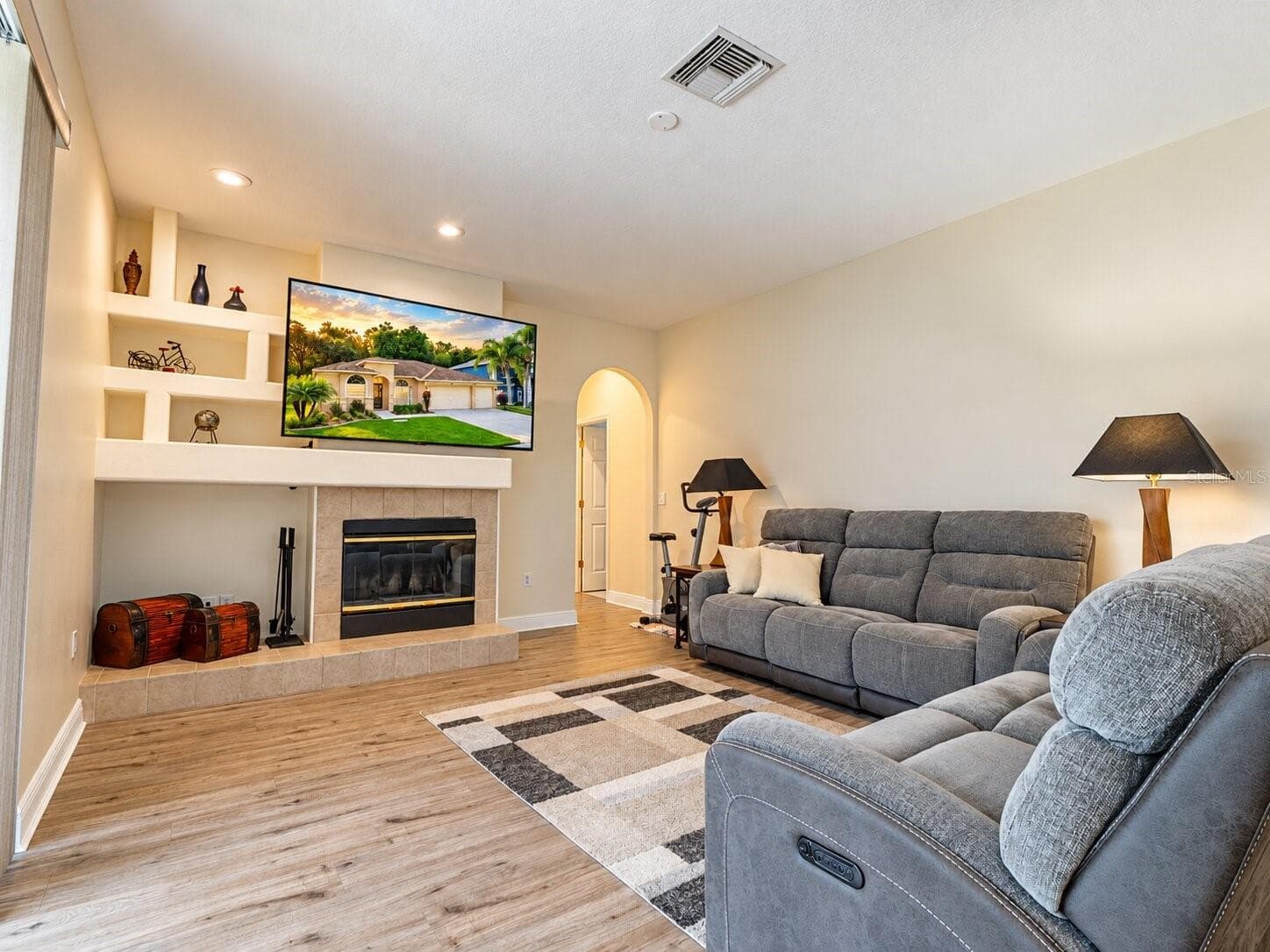 Single Family Residence at 4798 AUGUSTA AVE, OLDSMAR, photo 14 of 56
