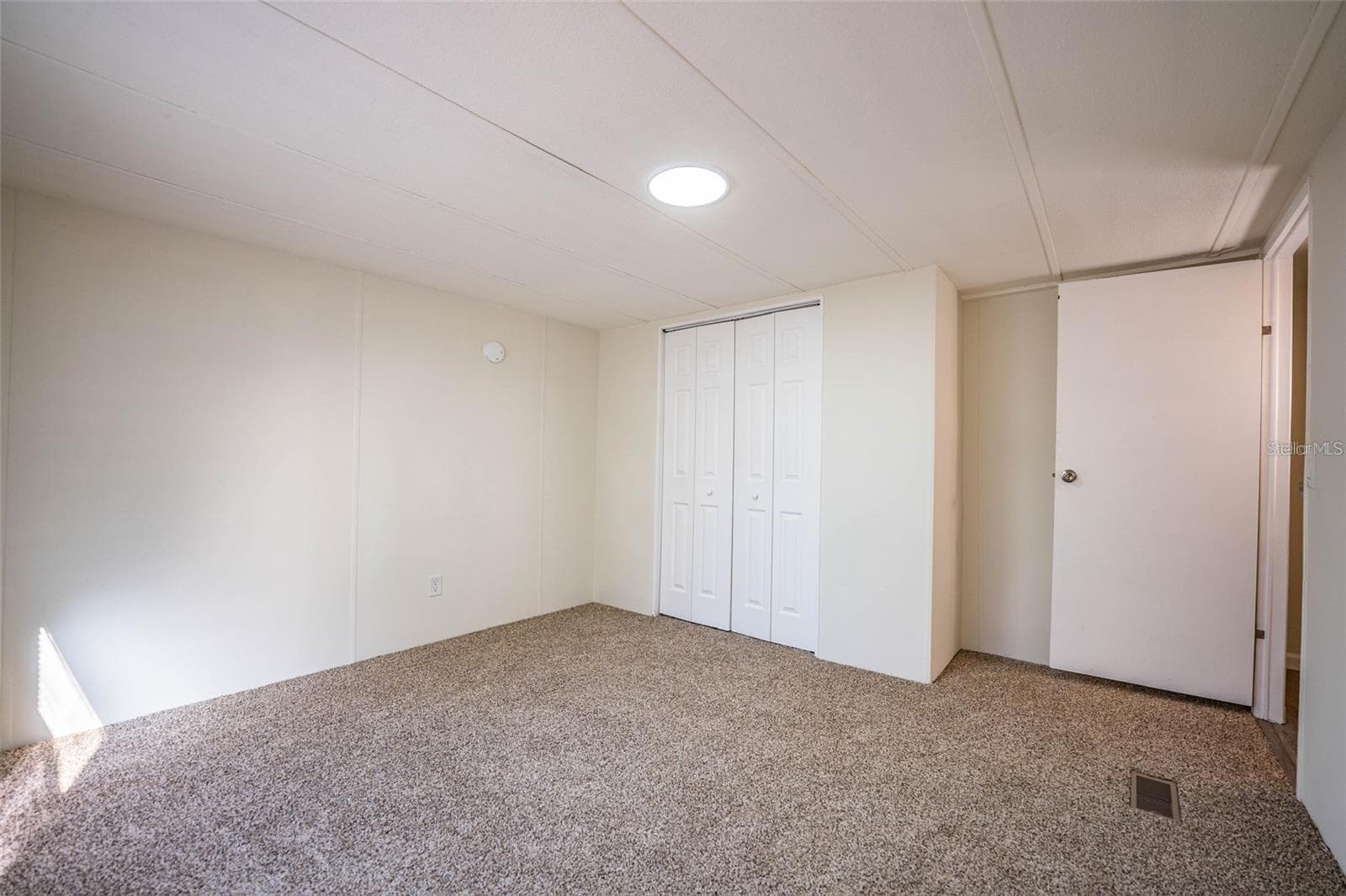 Manufactured Home at 6416 SHIFLETT AVE, LAKELAND, photo 16 of 18