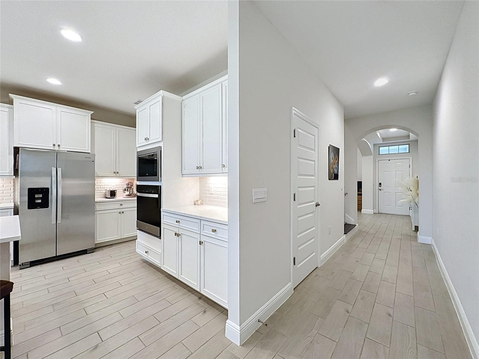 Single Family Residence at 11079 SOUND SHORE DR, WINTER GARDEN, photo 6 of 42