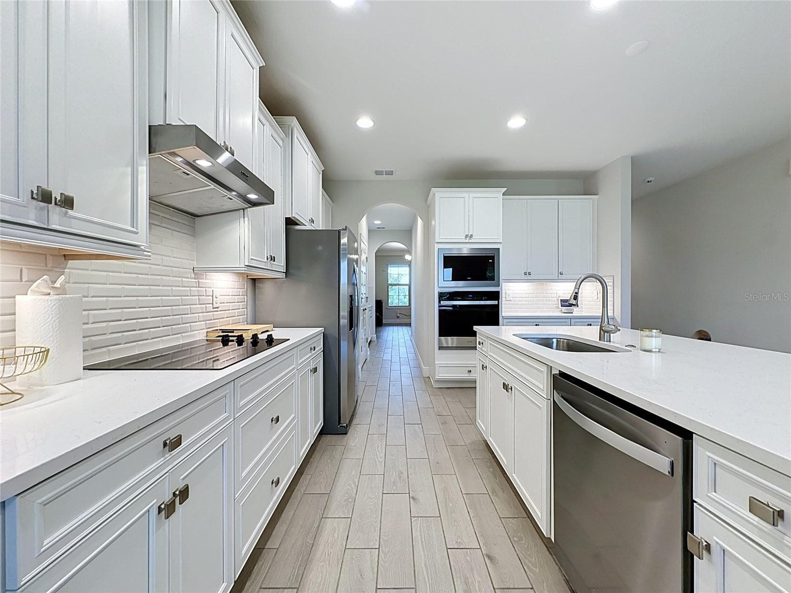 Single Family Residence at 11079 SOUND SHORE DR, WINTER GARDEN, photo 8 of 42