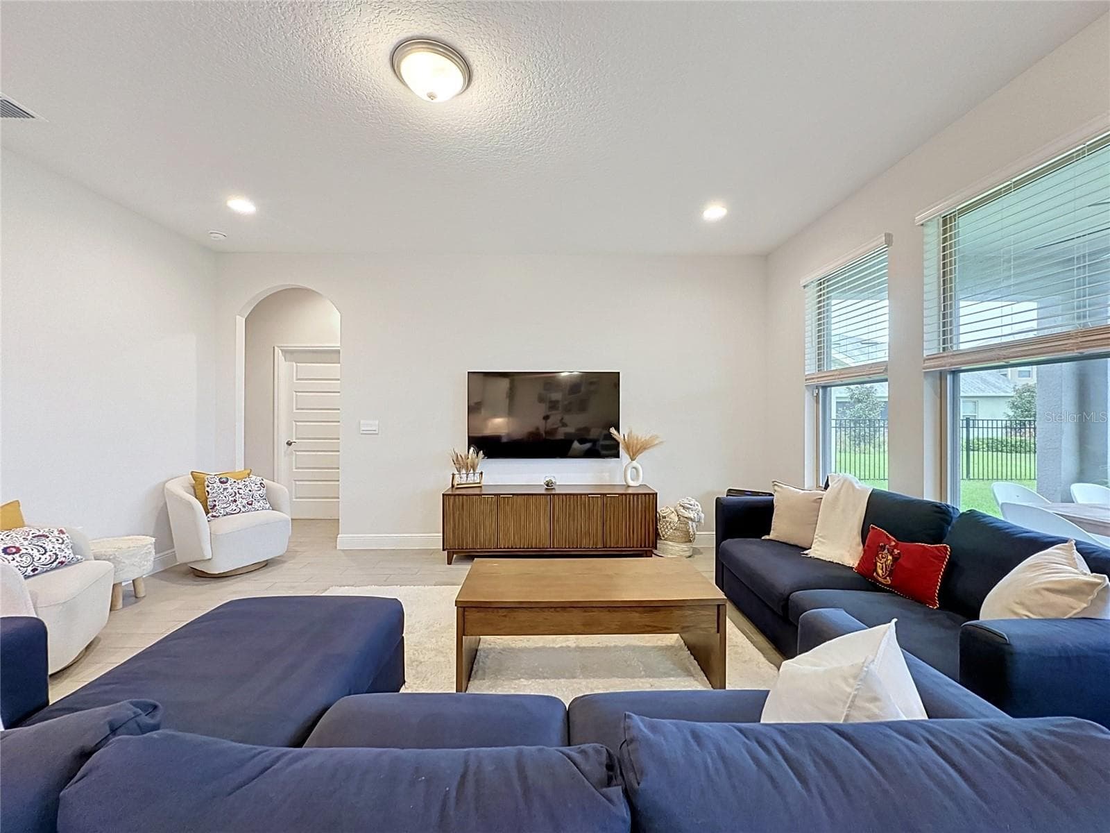 Single Family Residence at 11079 SOUND SHORE DR, WINTER GARDEN, photo 11 of 42