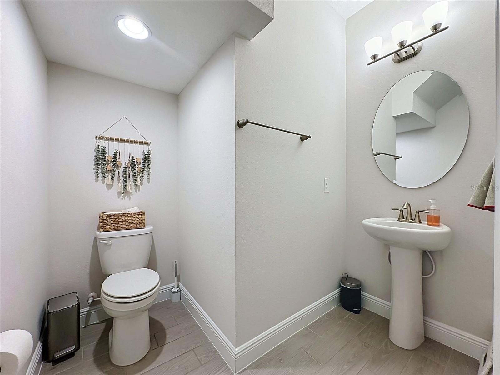 Single Family Residence at 11079 SOUND SHORE DR, WINTER GARDEN, photo 13 of 42