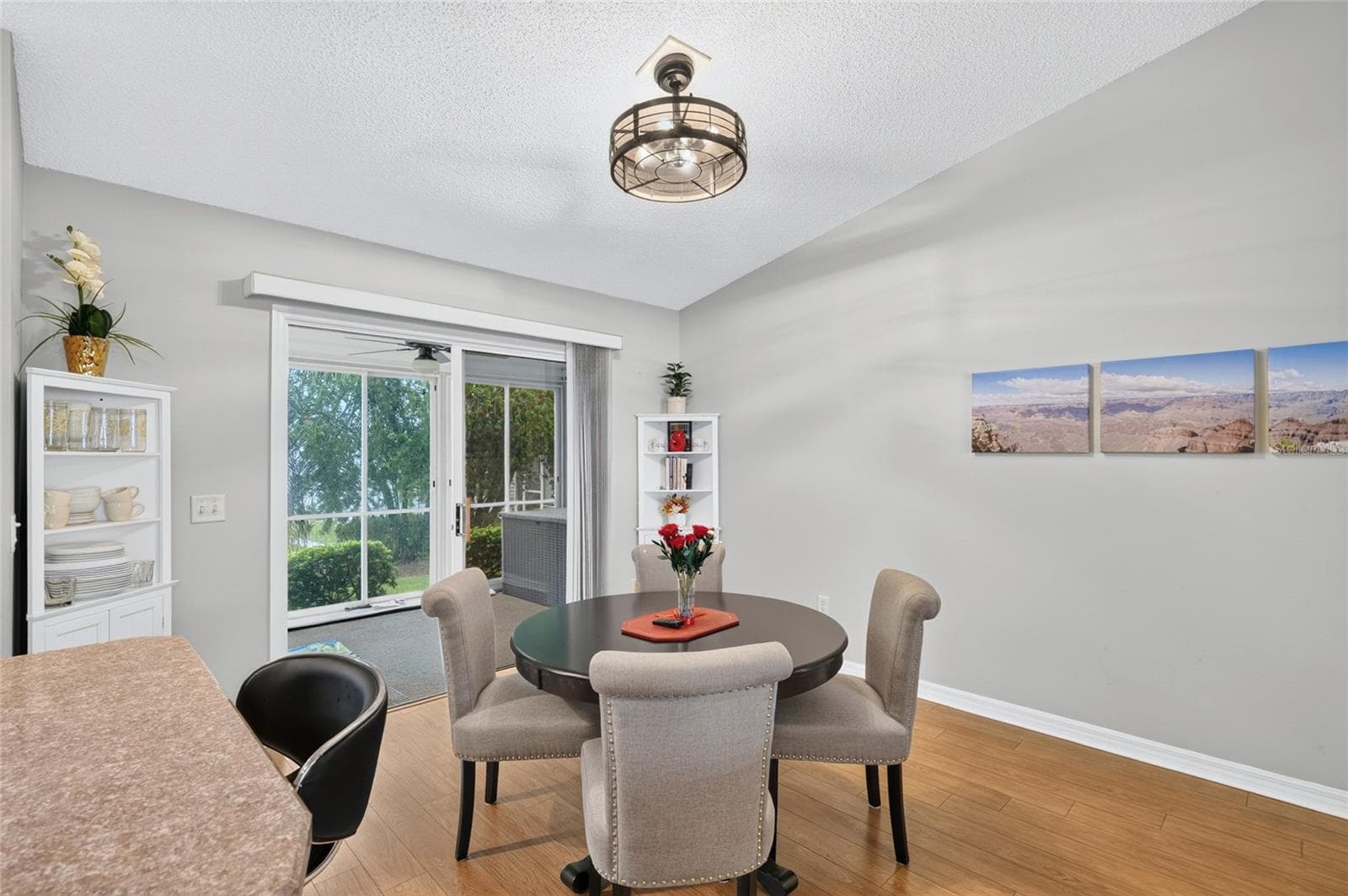 Single Family Residence at 954 BARRYMOORE LOOP, THE VILLAGES, photo 6 of 27