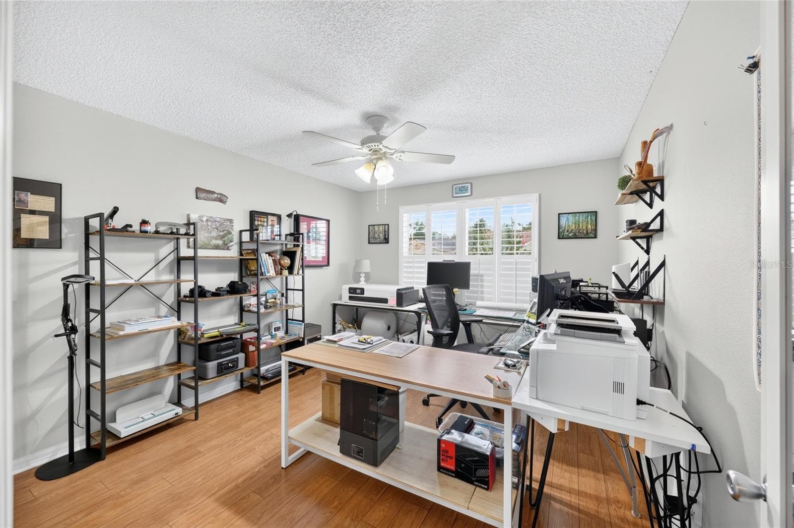 Single Family Residence at 954 BARRYMOORE LOOP, THE VILLAGES, photo 17 of 27