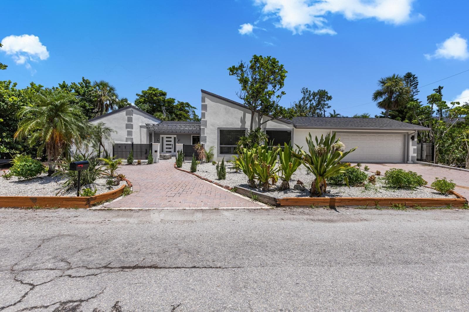 3455 ANGLIN DR