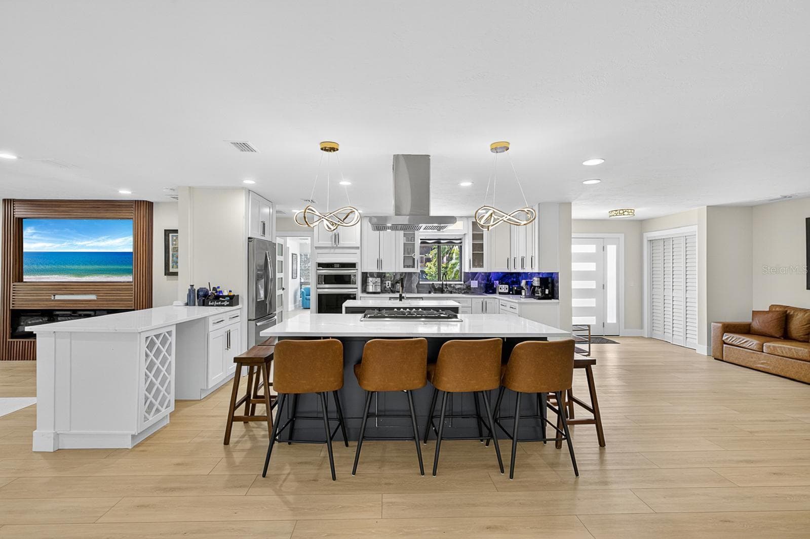 Single Family Residence at 3455 ANGLIN DR, SARASOTA, photo 9 of 13