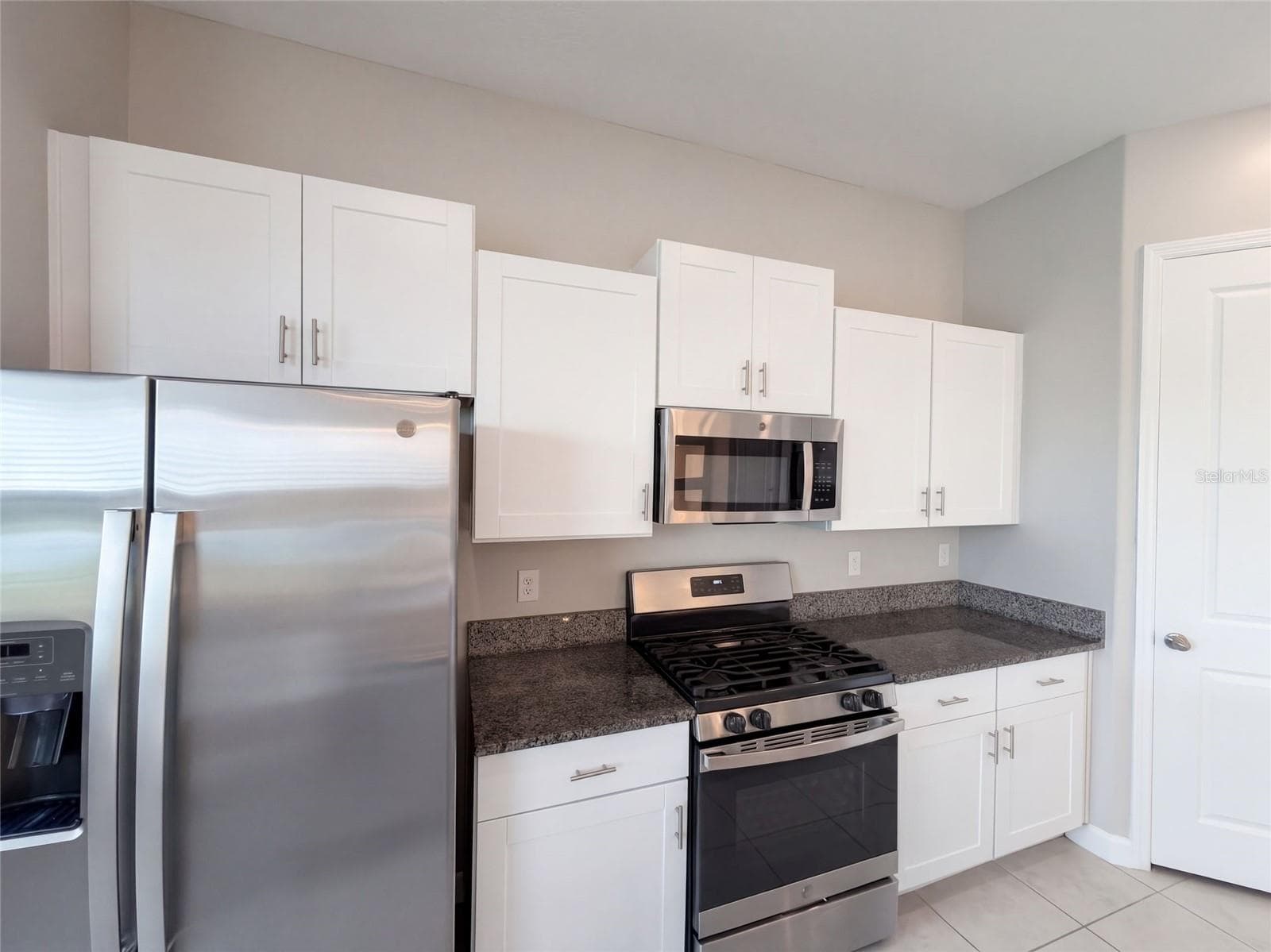 Single Family Residence at 9430 CHANNING HILL DR, RUSKIN, photo 6 of 23