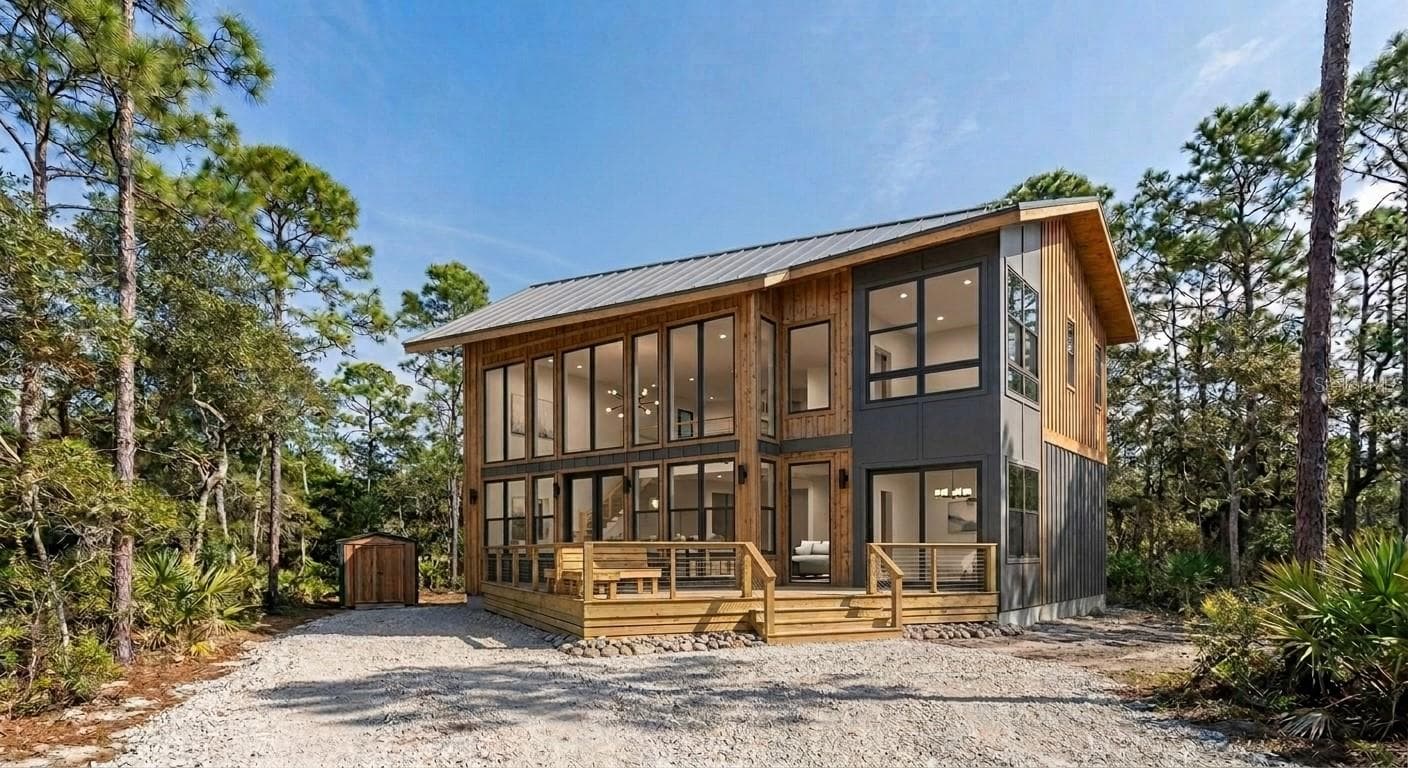 118 HUNTINGTON DR
