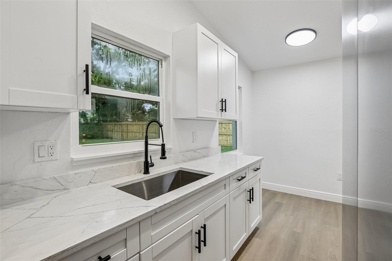 Single Family Residence at 334 E CORNELIUS CIR, SARASOTA, photo 16 of 26