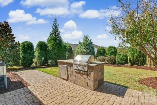 Single Family Residence at 3120 Oliver Stanley Trail, Lancaster, photo 24 of 33