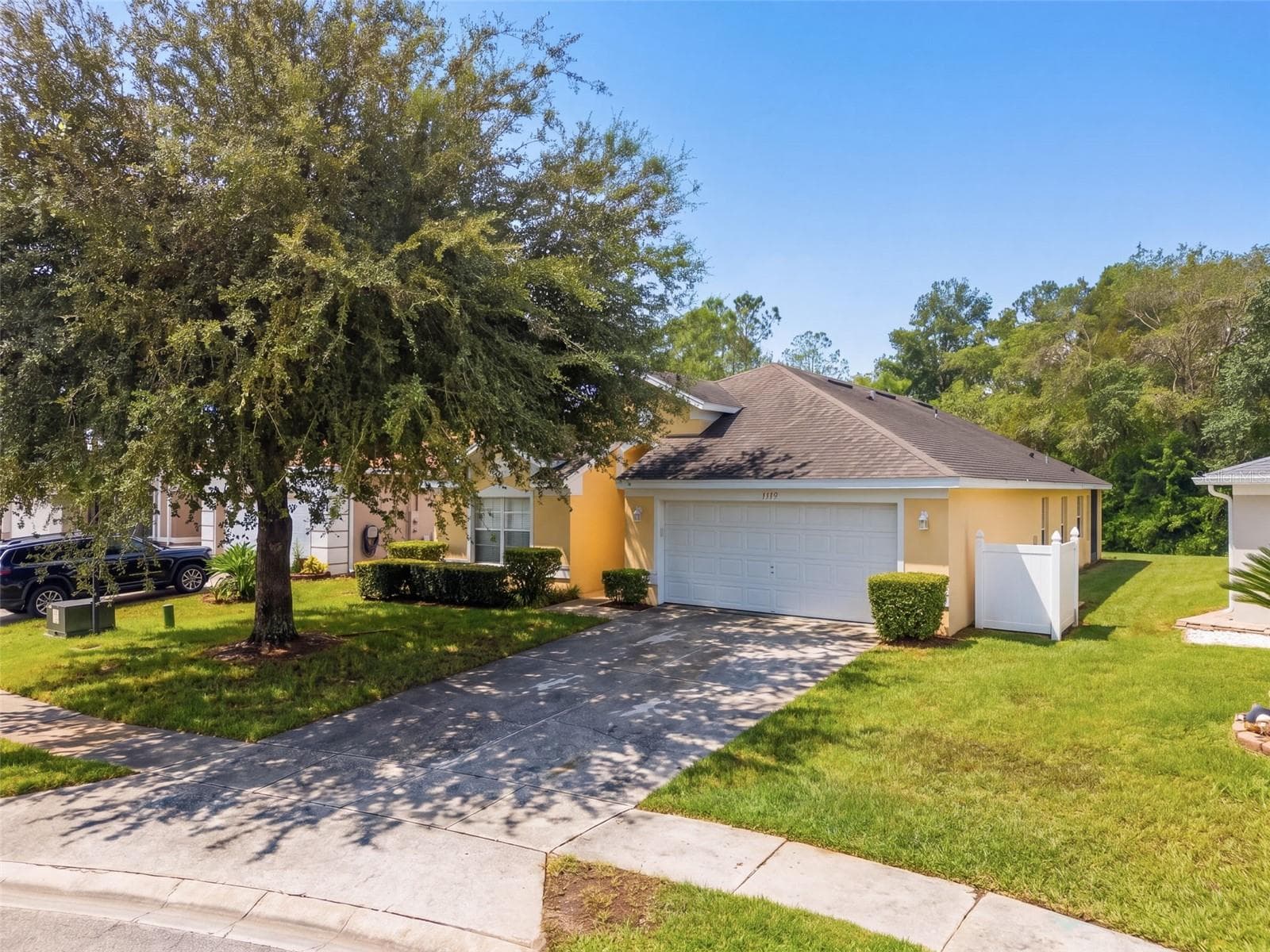 3179 STONEHURST CIR