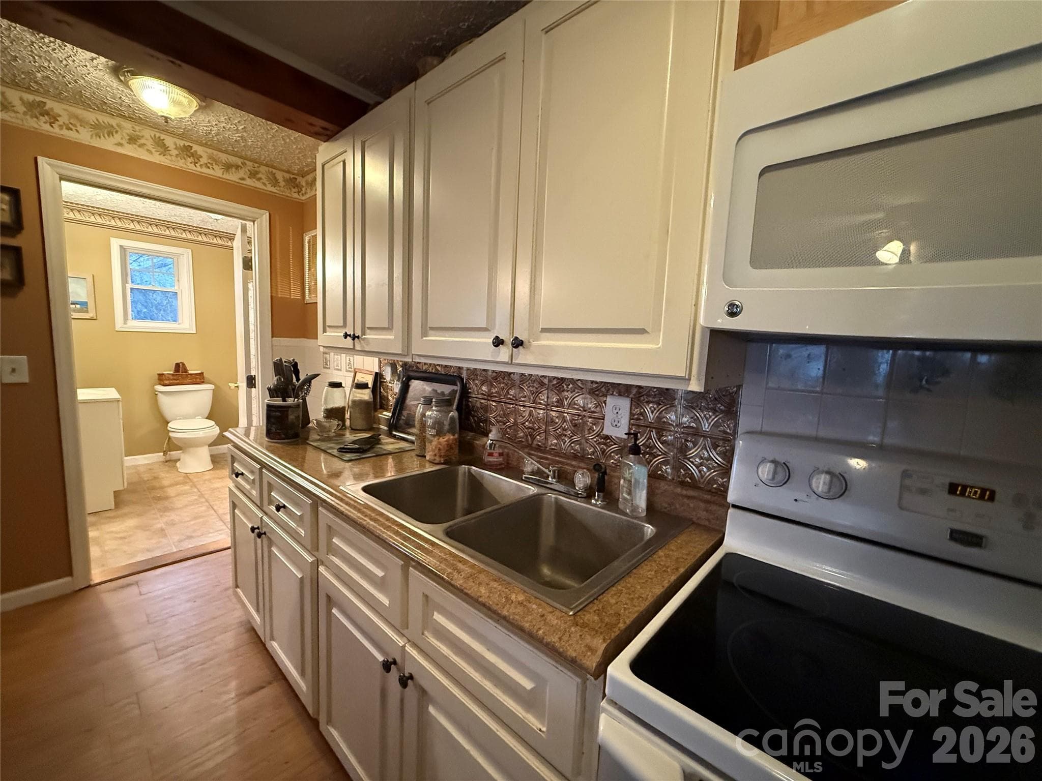 Single Family Residence at 201 Mountain Vista Road, Canton, photo 7 of 27
