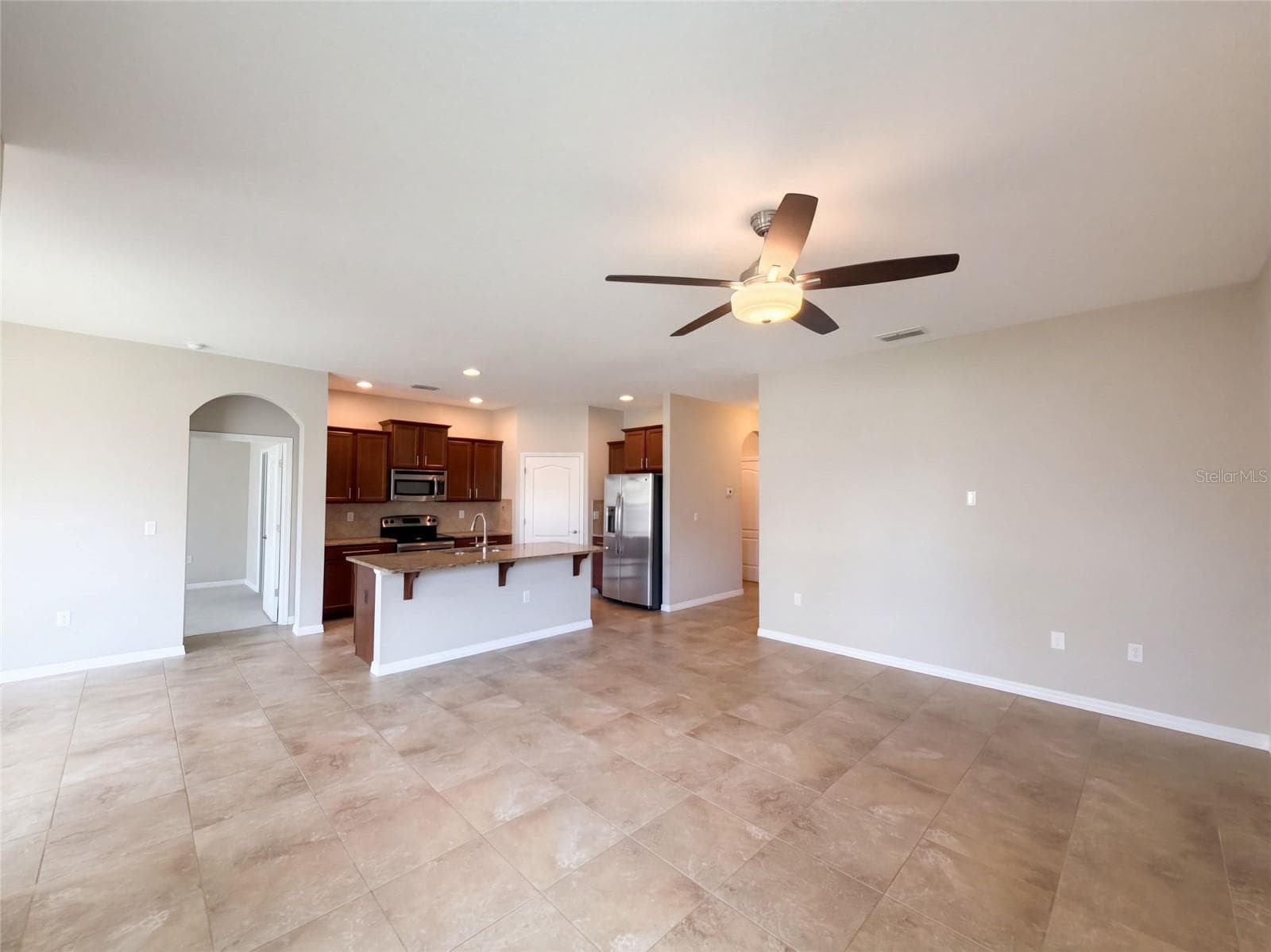 Single Family Residence at 1958 COMMANDER WAY, KISSIMMEE, photo 3 of 28