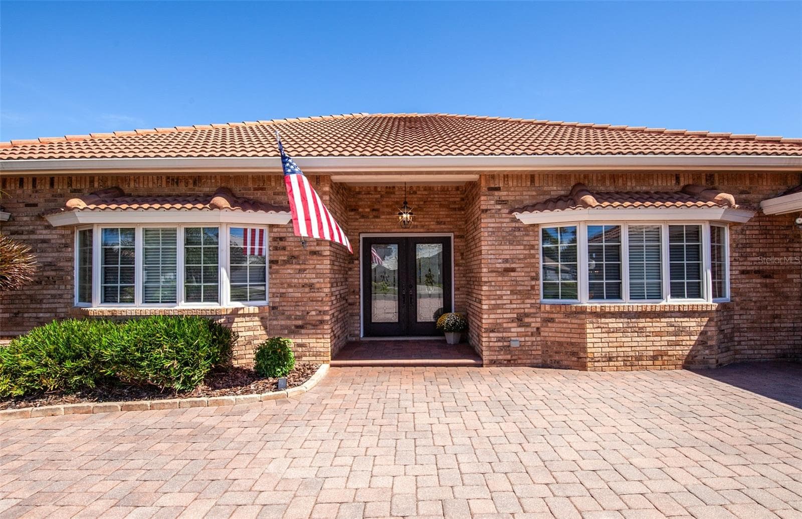 Single Family Residence at 810 CARNOUSTIE DR, VENICE, photo 9 of 77