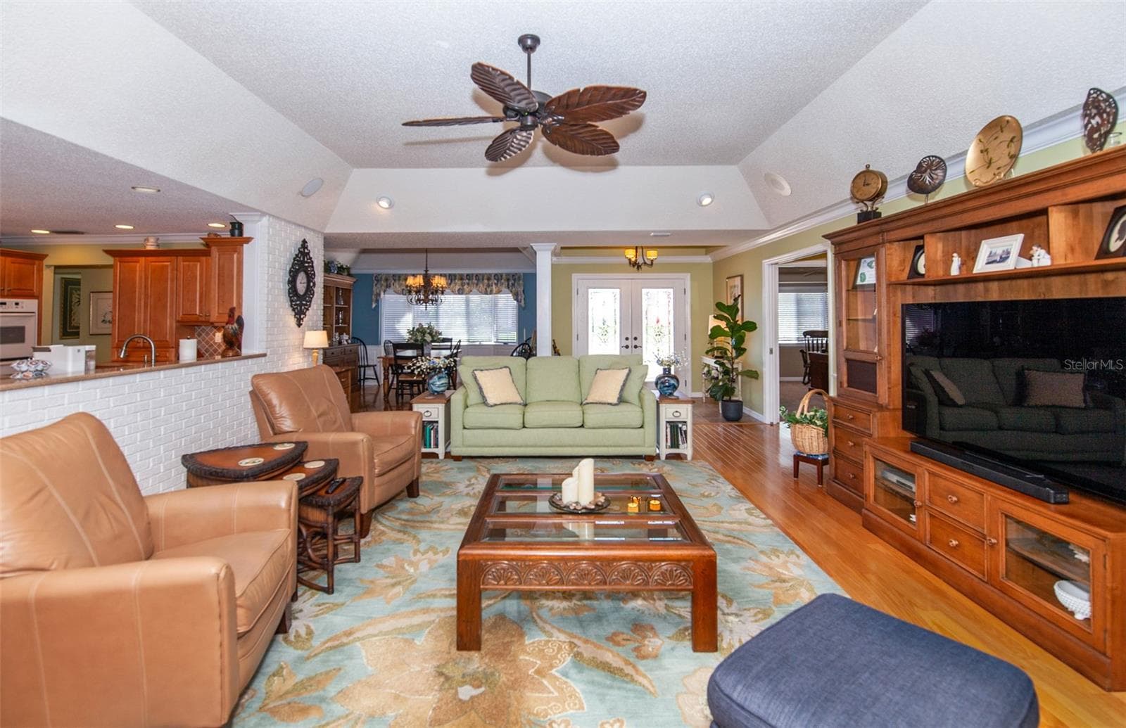 Single Family Residence at 810 CARNOUSTIE DR, VENICE, photo 21 of 77