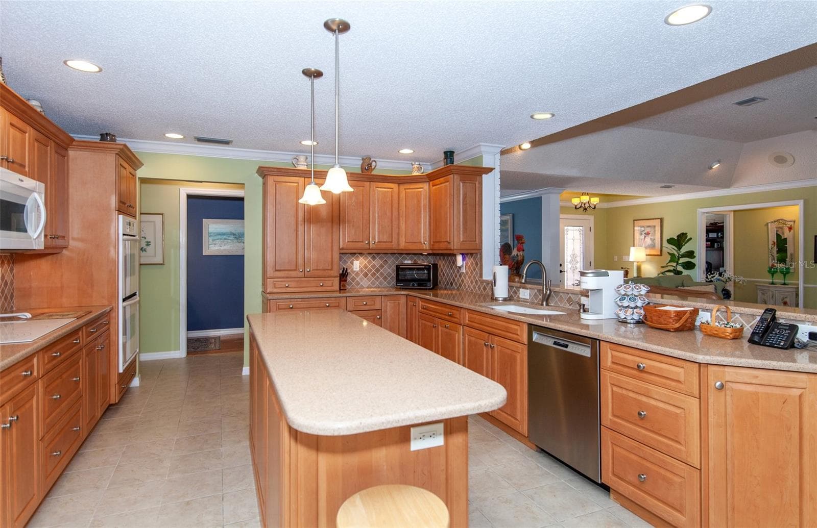 Single Family Residence at 810 CARNOUSTIE DR, VENICE, photo 26 of 77