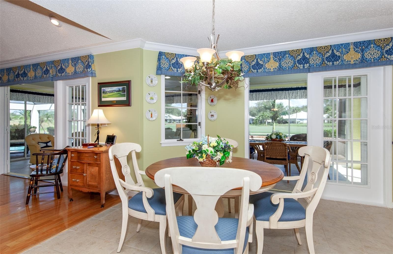 Single Family Residence at 810 CARNOUSTIE DR, VENICE, photo 32 of 77