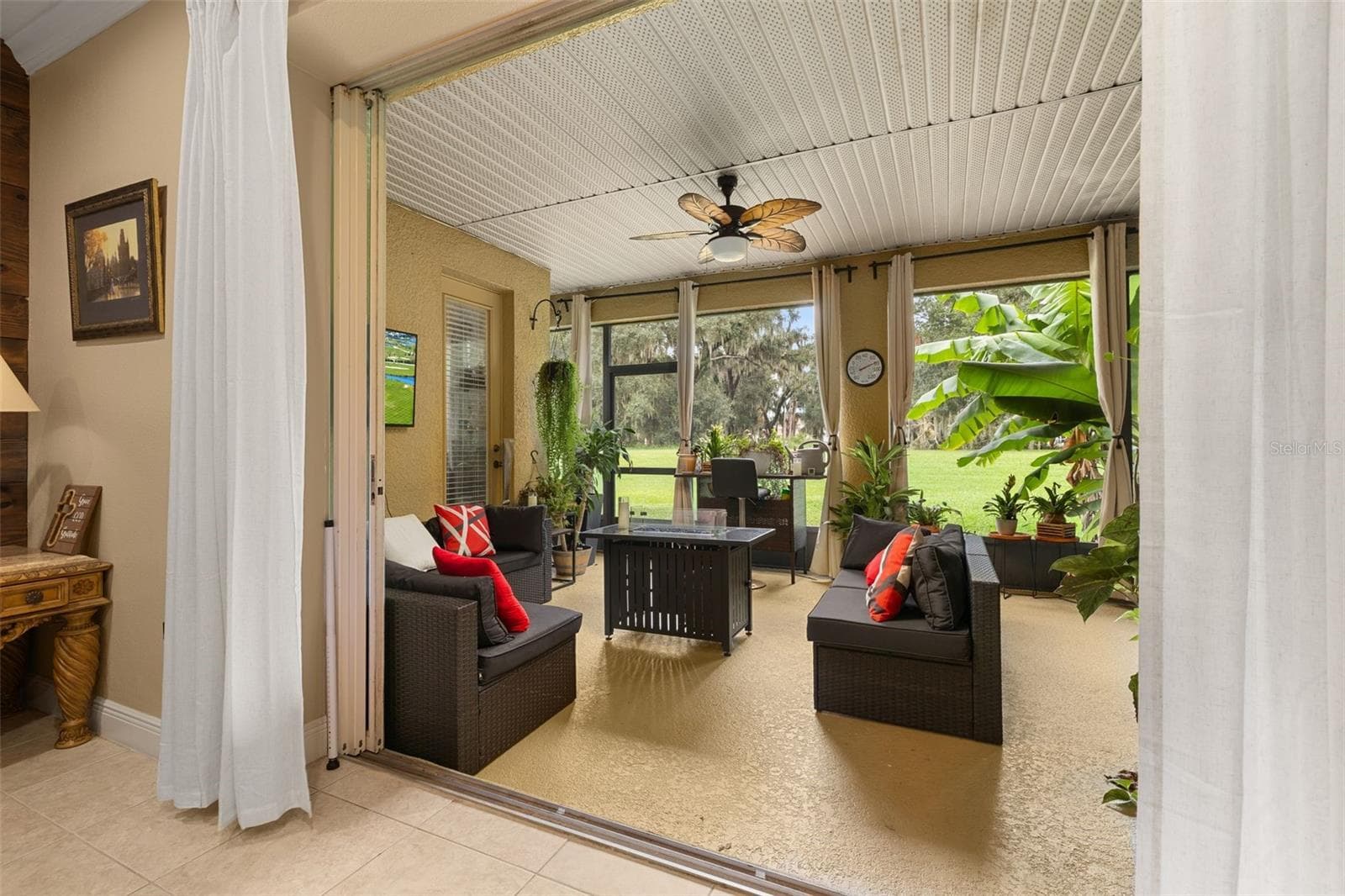Single Family Residence at 3713 EAGLE ISLE CIR, KISSIMMEE, photo 11 of 92